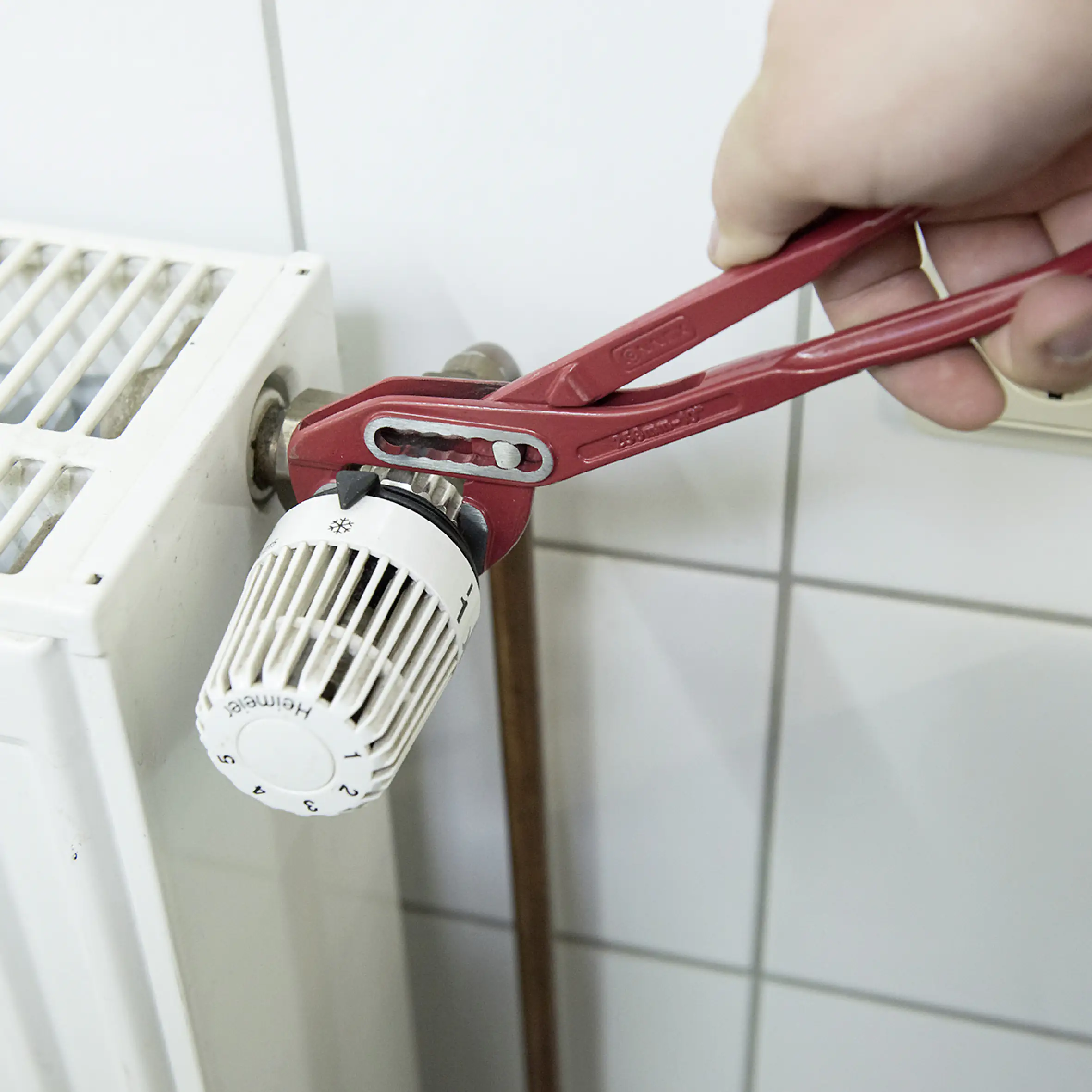 Connex Wasserpumpenzange 240 mm Chrom-Vanadium