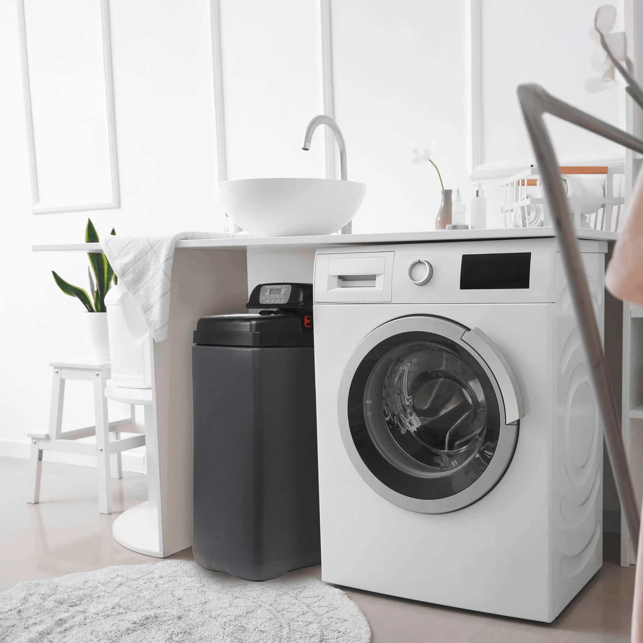 Aqmos Entkalkungsanlage Pink 20 mit Anschlussset & Montageblock für Haushalte bis 7 Personen