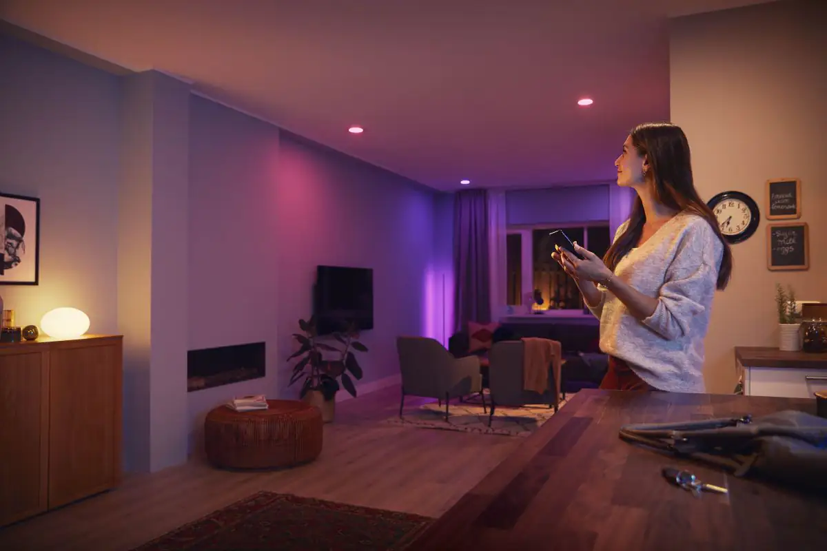 Philips Hue tragbare Tischleuchte White & Color Ambiance Go weiß Philips Hue tragbare Tischleuchte White & Color Ambiance Go weiß