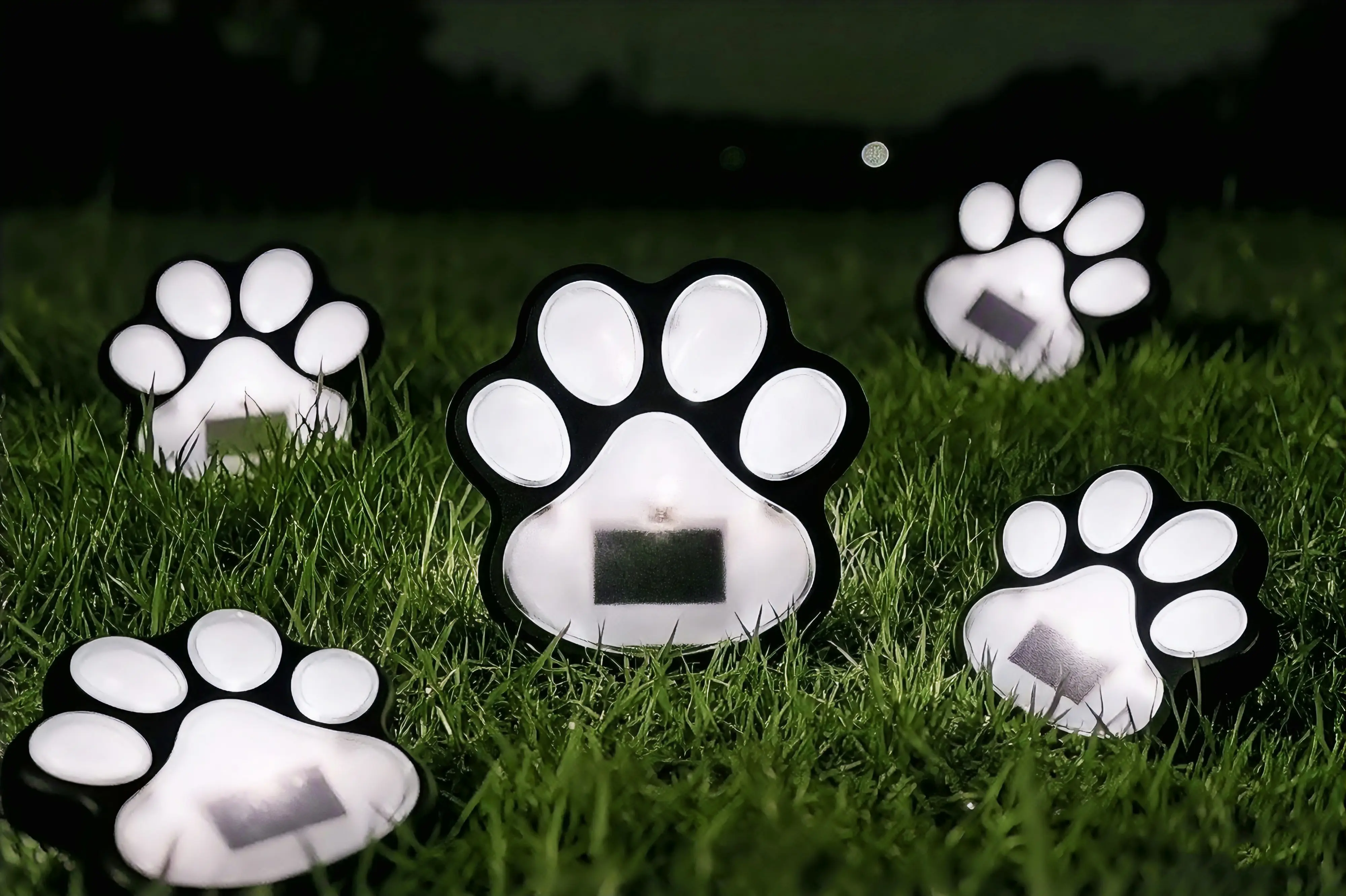 Dapo LED Solarleuchte Dekofigur Pfote weiß