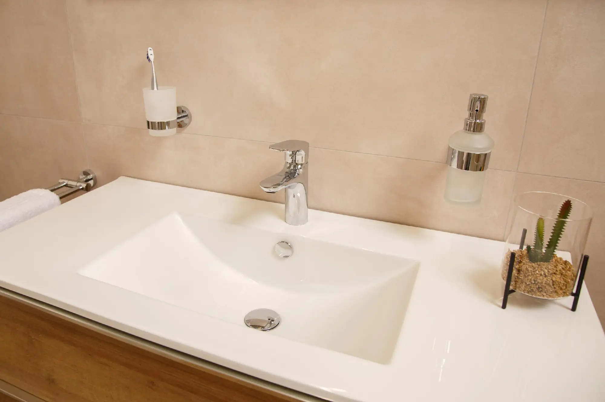 Primaster Keramikwaschbecken 101 cm Düsseldorf weiß