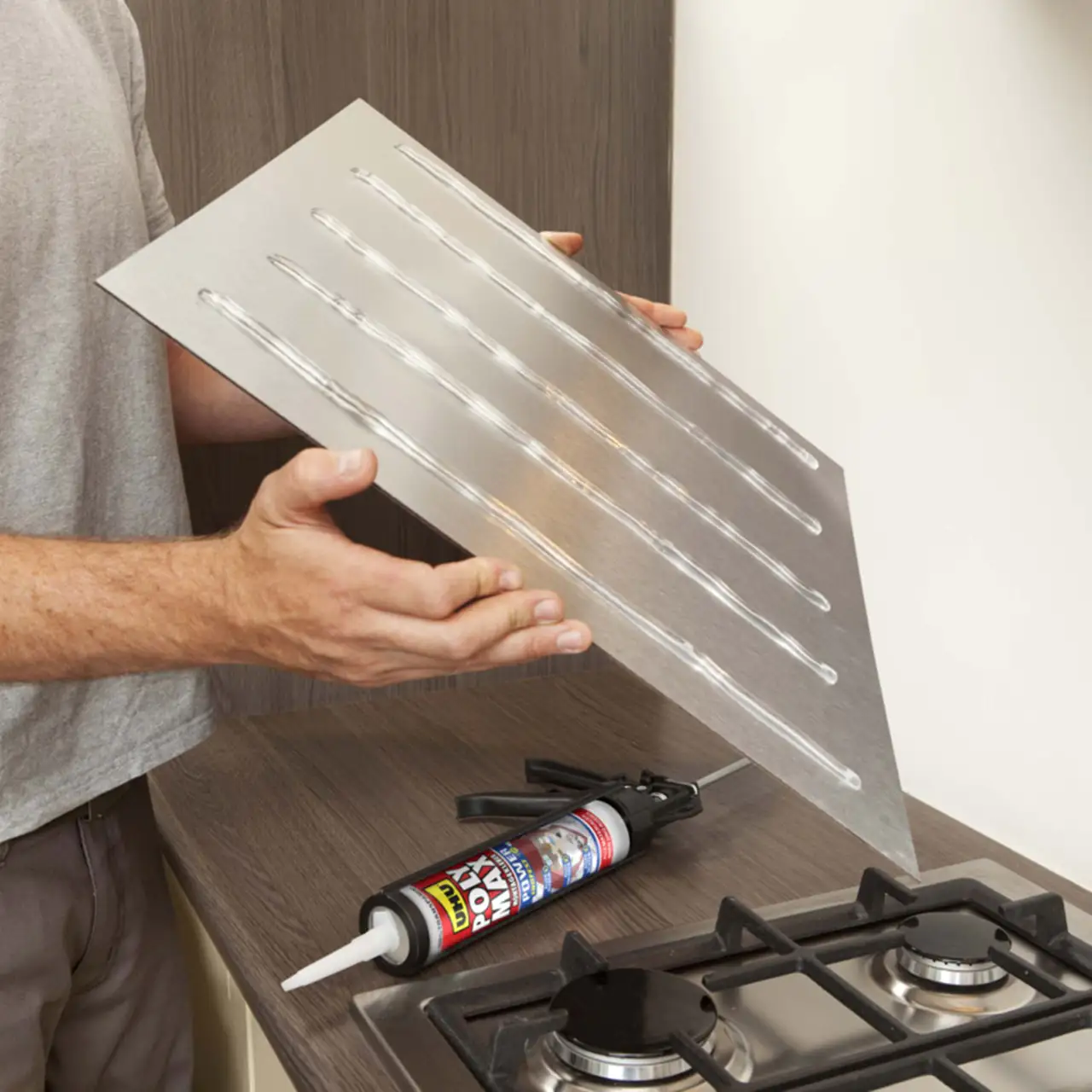 4026700478556_4 UHU Poly Max Power Montagekleber 300g, transparent