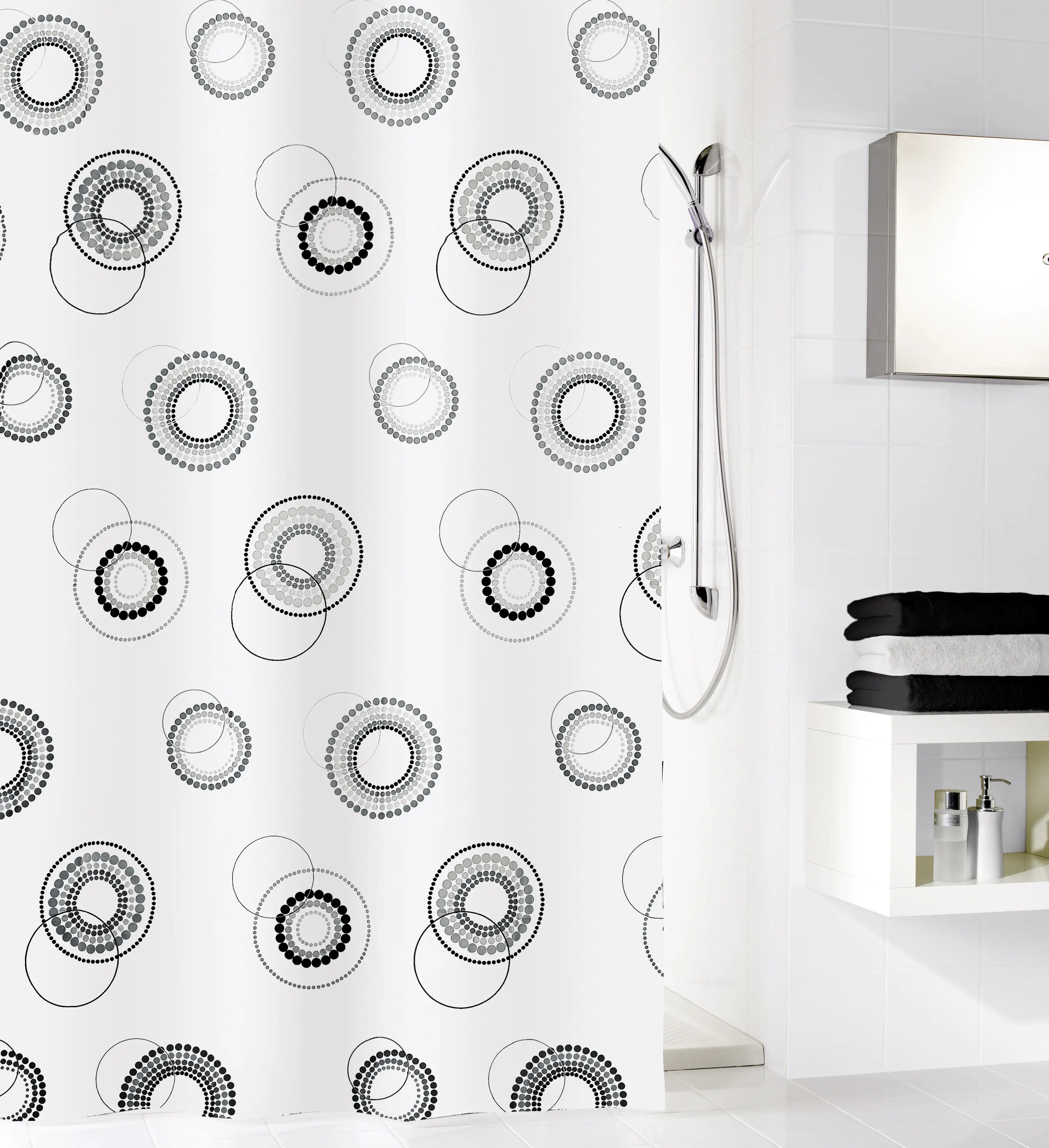 Kleine Wolke Duschvorhang Luna schwarz / weiß, 180 x 200 cm Kleine Wolke Duschvorhang Luna schwarz / weiß, 180 x 200 cm