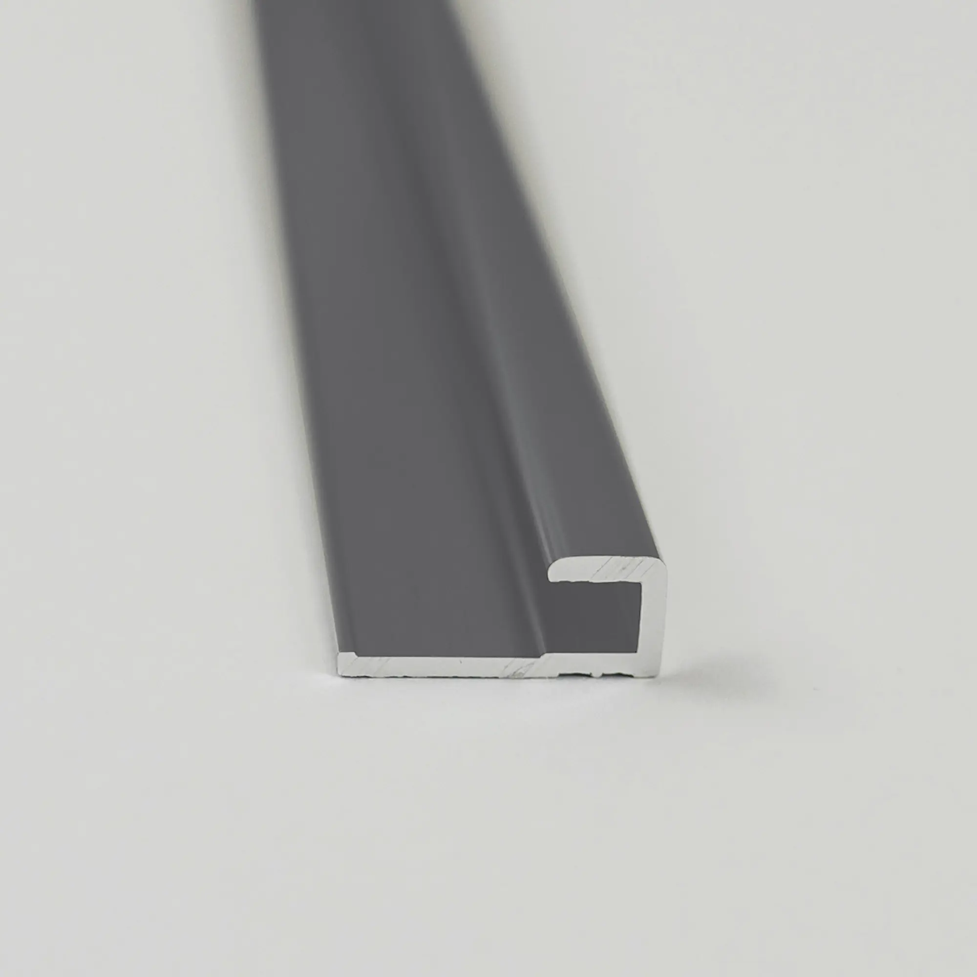 Breuer Profil Abschluss gerade 1,7x0,7x210 cm, Anthrazitgrau Breuer Profil Abschluss gerade 1,7x0,7x210 cm, Anthrazitgrau