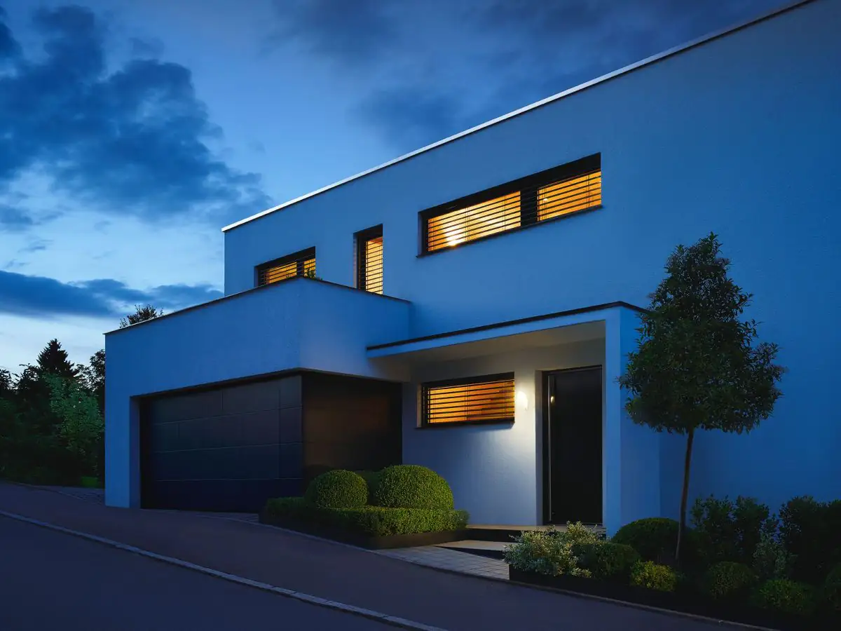 Steinel Strahler XLED Home slim S Weiß mit Bewegungsmelder, Sensor