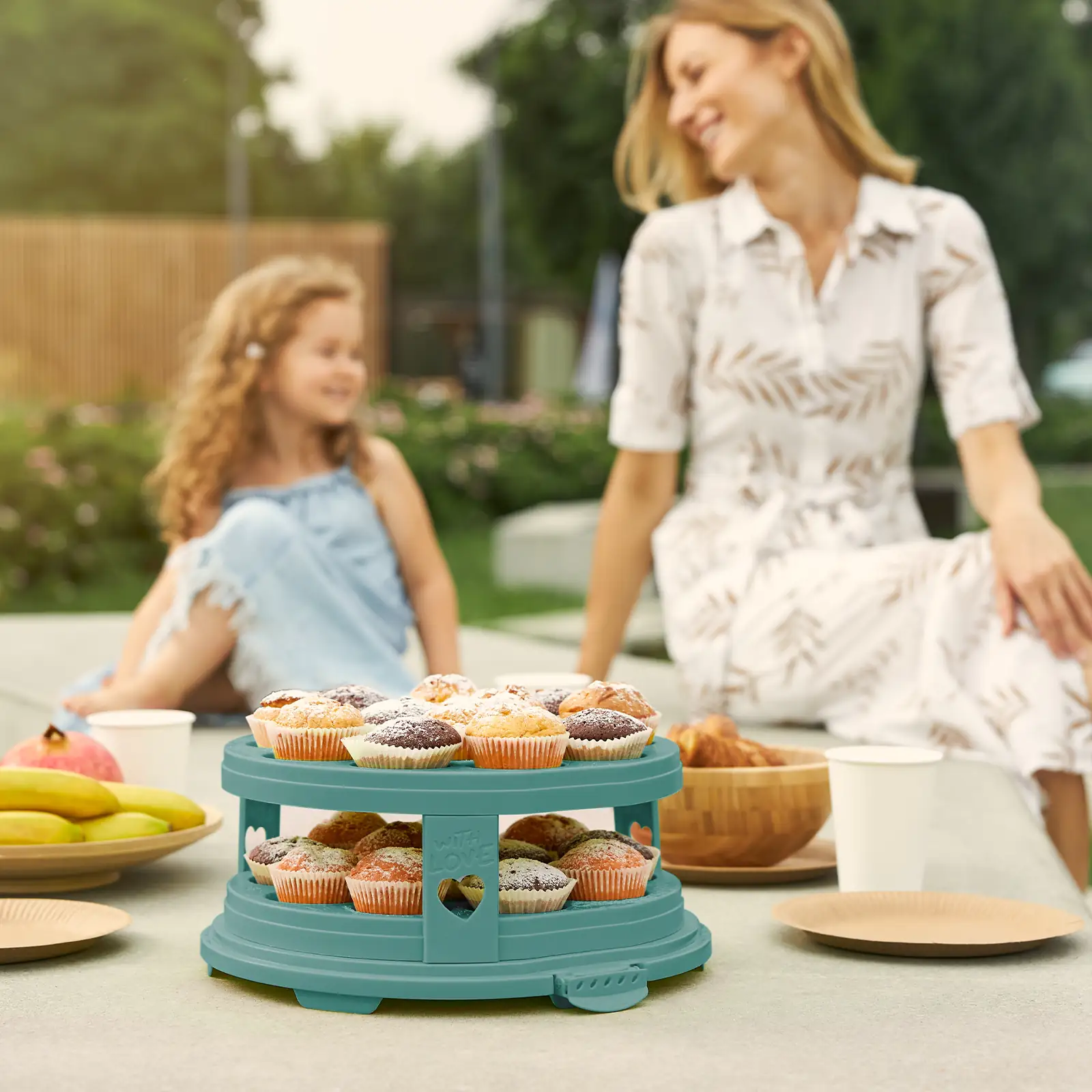 Rotho Tortenglocke Fresh XL mit Trays 26 cm inkl. zwei Einsätzen grün