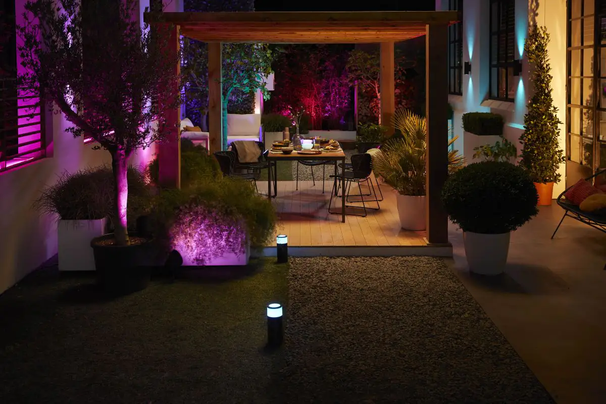 Philips Hue LED Sockelleuchte White & Color Ambiance Calla 40 cm