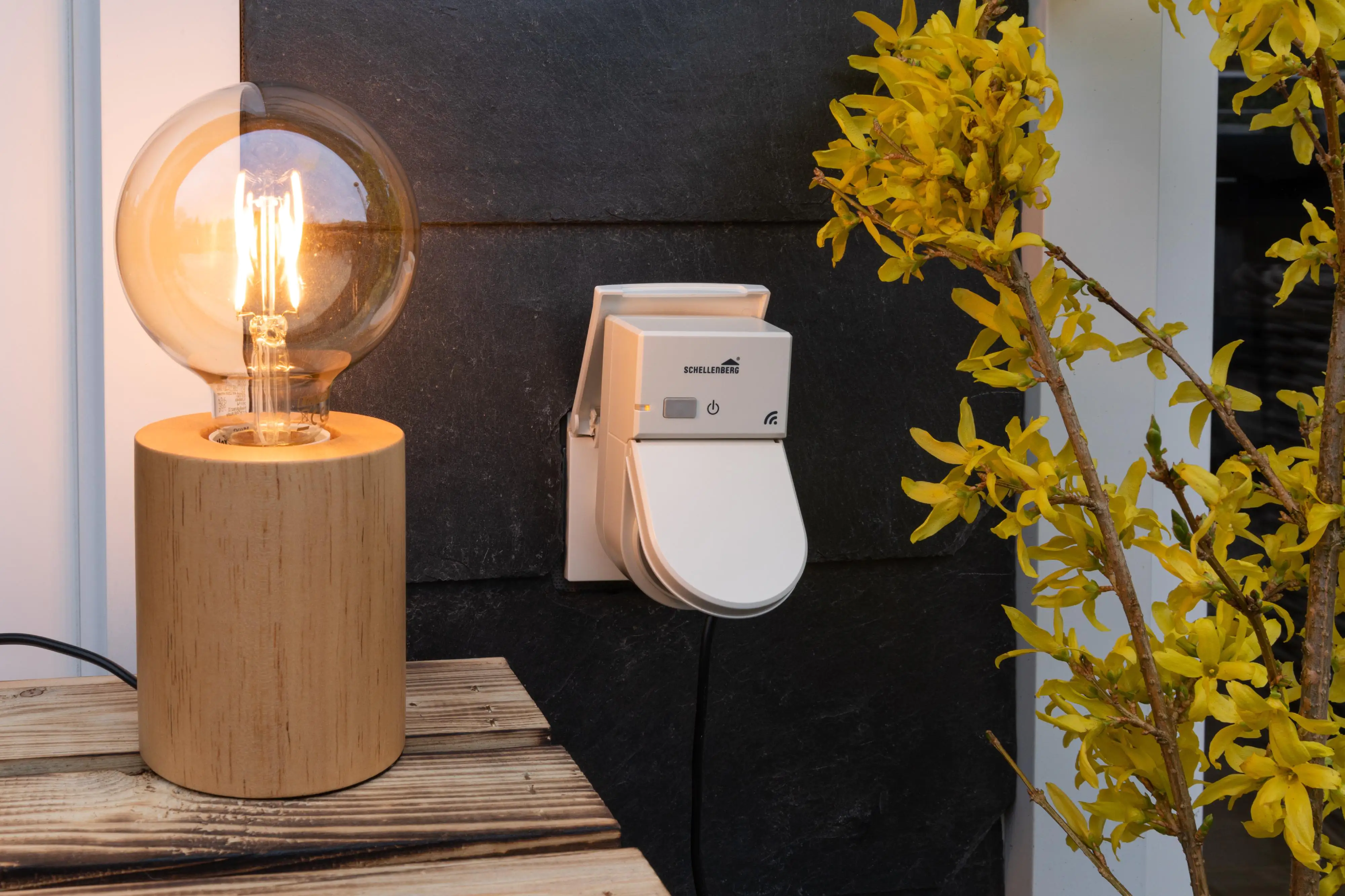 Schellenberg Funk-Steckdose außen weiß Schellenberg Funk-Steckdose außen weiß