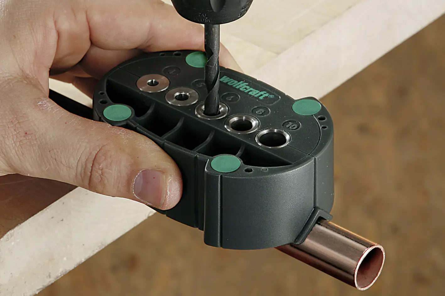 Wolfcraft Bohrhilfe Basic für rechtwinklige Löcher Ø 4, 5, 6, 8, 10 mm