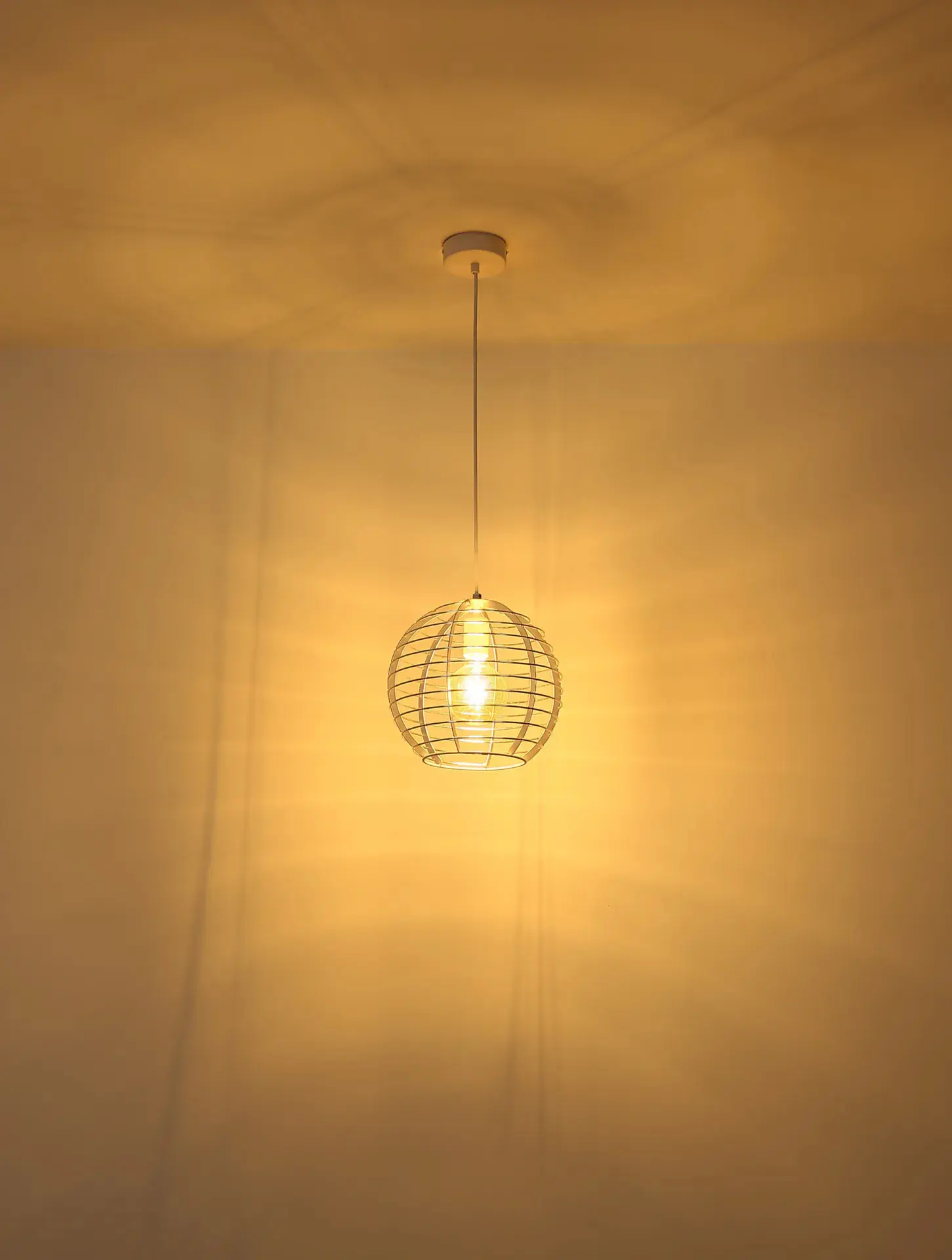 Globo Hängeleuchte Nesa 1er Ø 28 cm E27  weiß