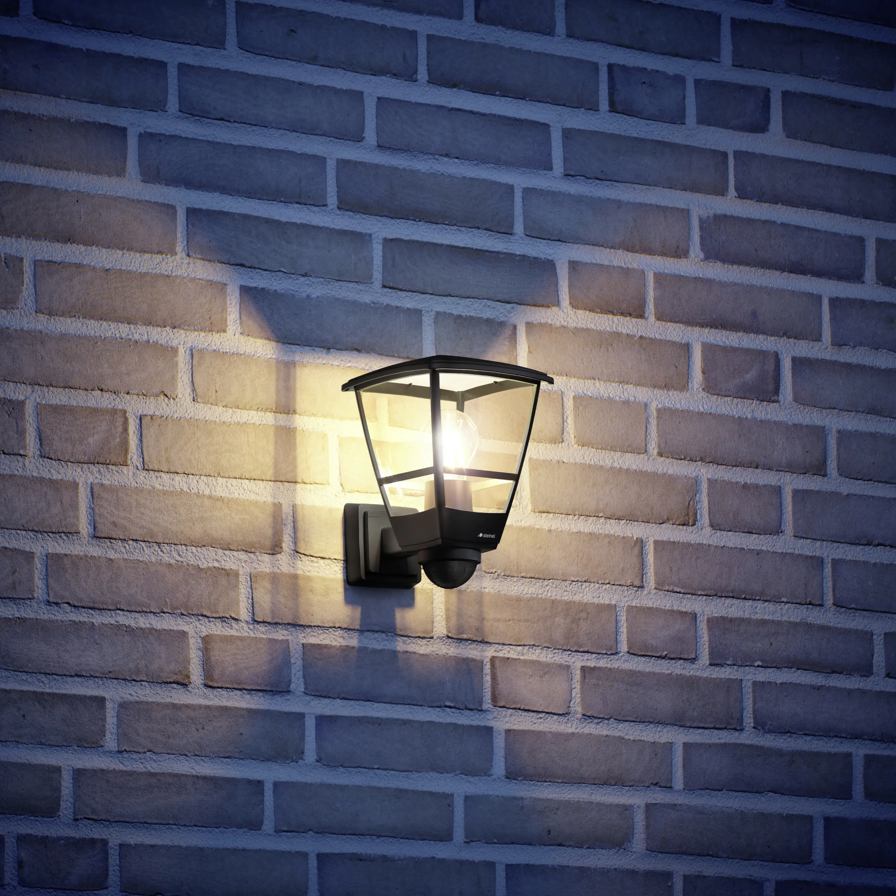 Steinel Außenleuchte L 10 S E27, schwarz, Bewegungsmelder