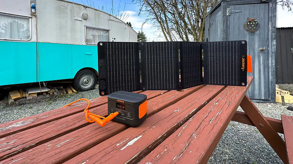 Jackery  Powerstation Explorer 100 Plus 99 Wh 128W