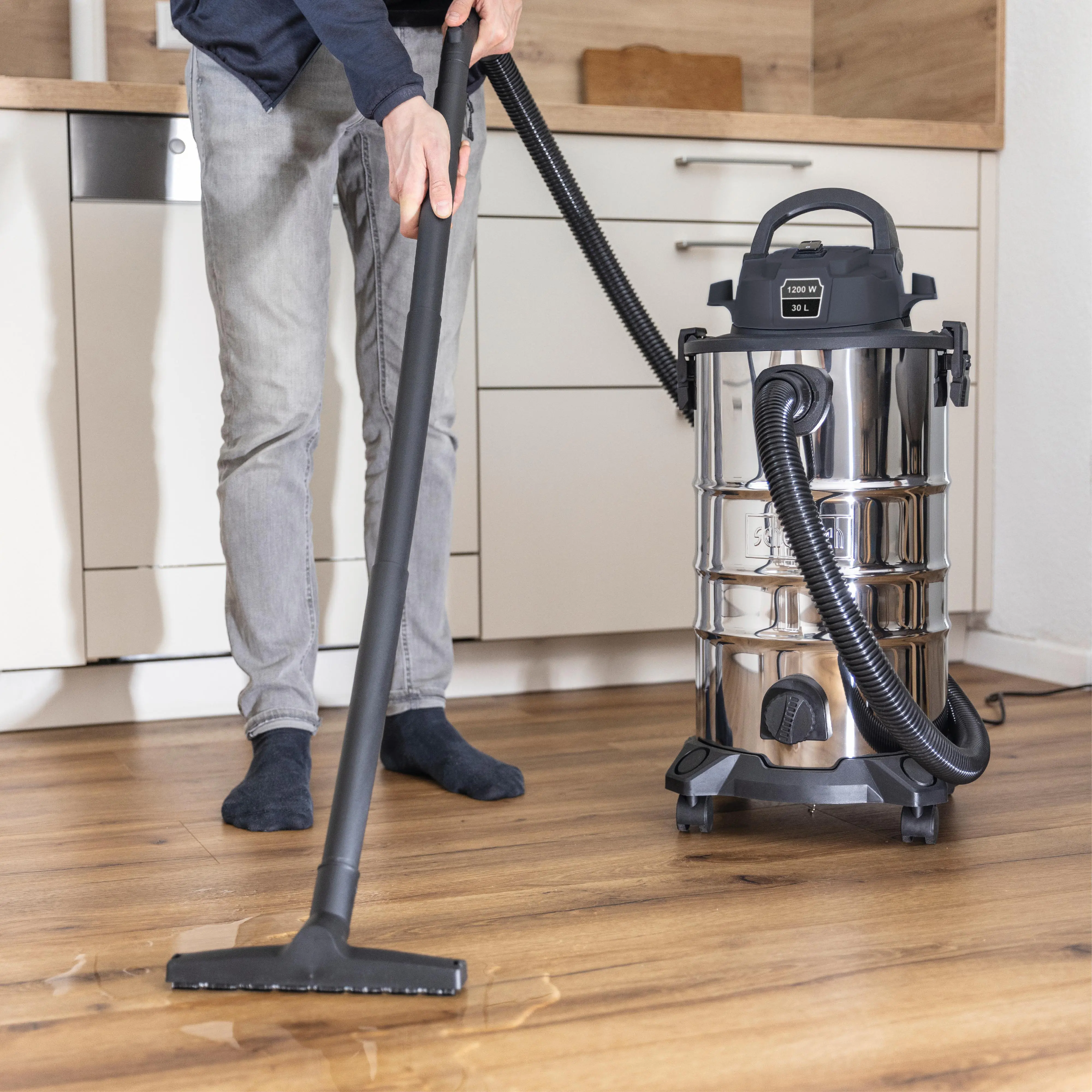 Scheppach Nass-Trockensauger WDV30V2-BE black