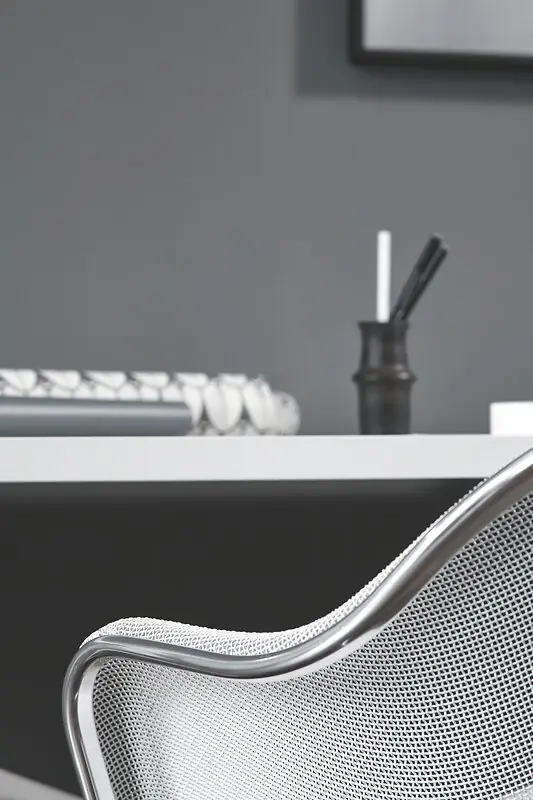 Alpina Feine Farben Wandfarbe No. 34 Kunst der Linie - expressives graphitgrau 2,5 L