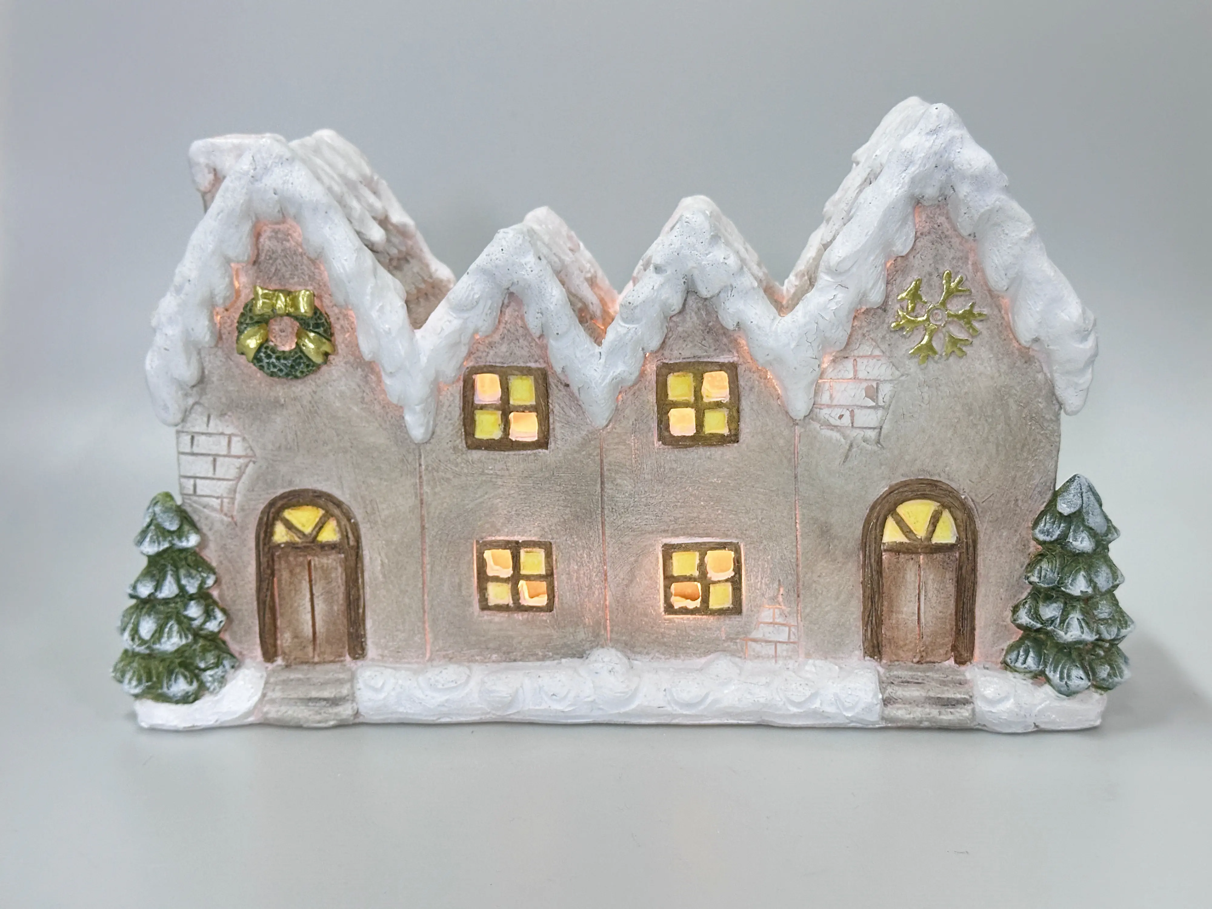 TrendLine LED Haus 33 x 11 x 20 cm warmweiß