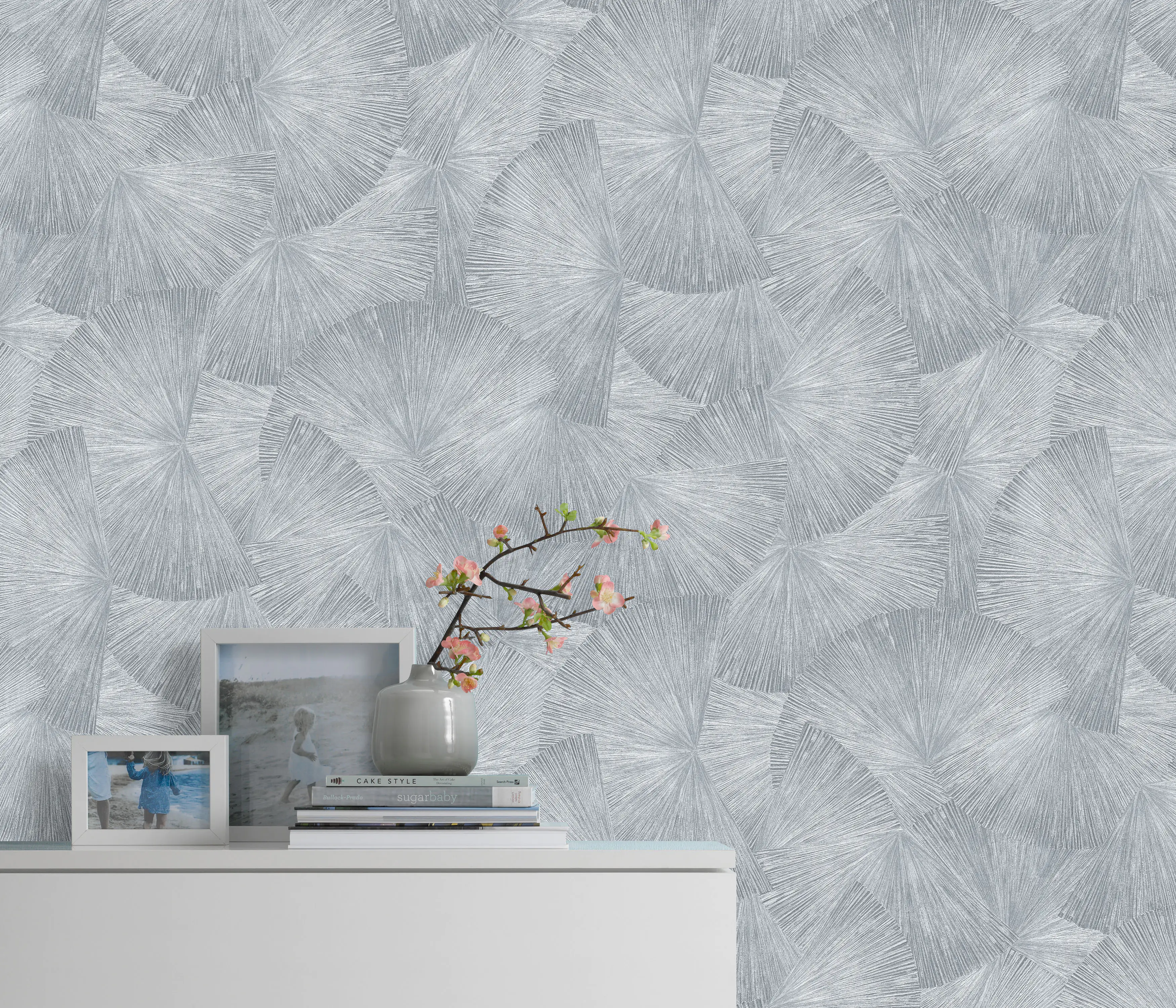 4002790214434_3 Guido Maria Kretschmer Vliestapete 10219-29 Fashion For Walls 3 grafik silber 10,05 x 0,53 m
