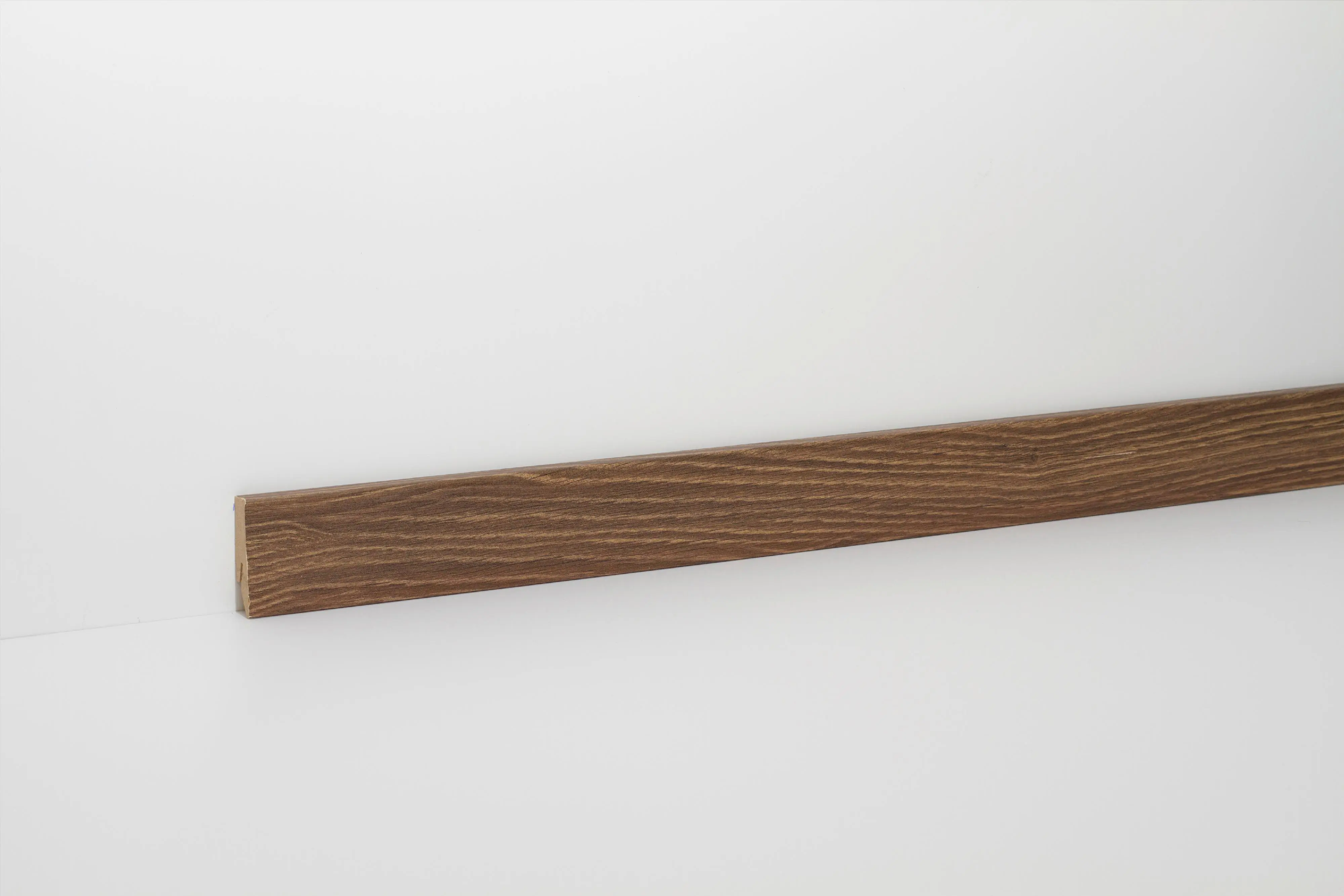 Classen Clip-Fußleiste 240 cm 58 x 19 mm Eiche braun