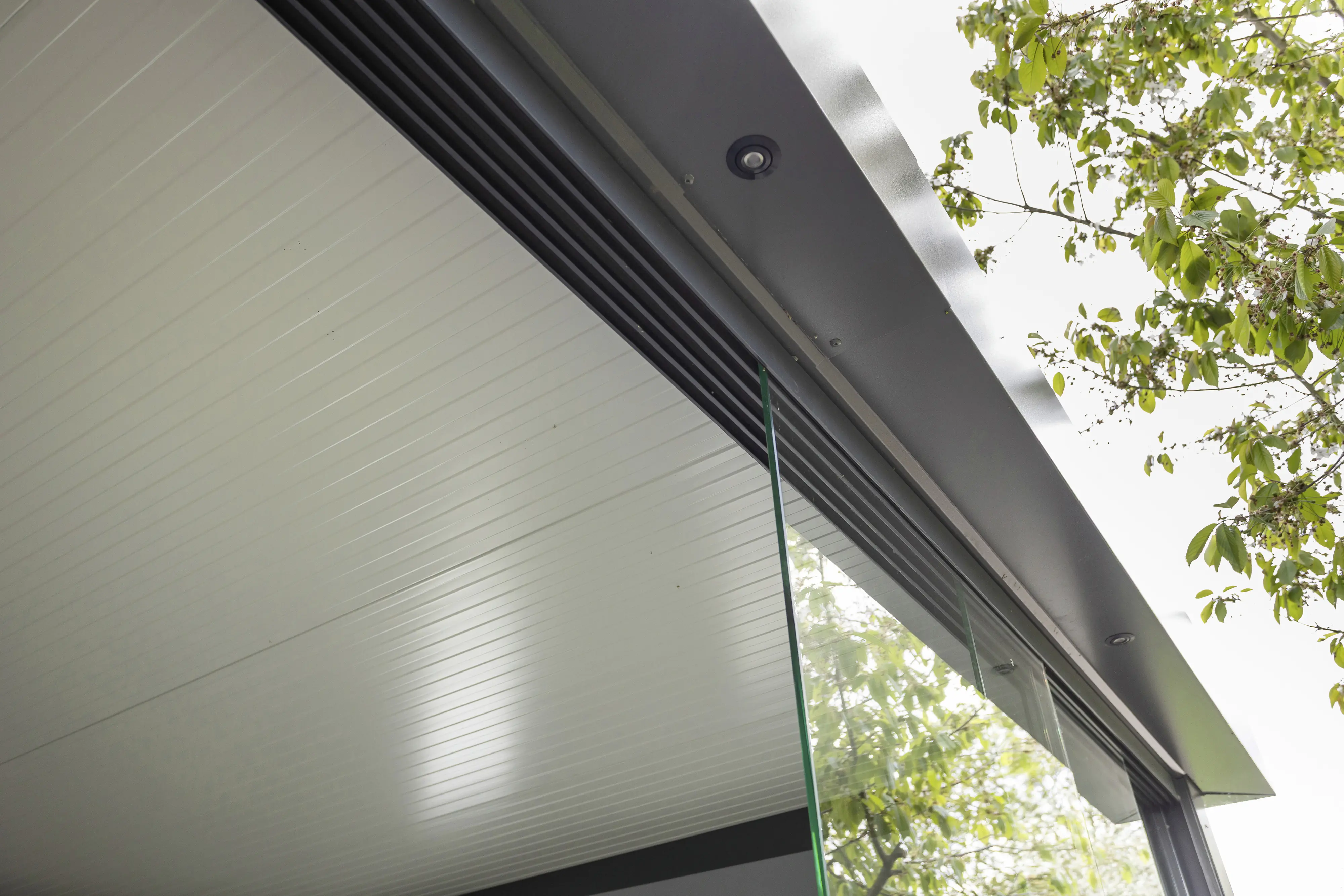 Telluria Glasschiebewand SIN 3630 für Pavillon granitgrau