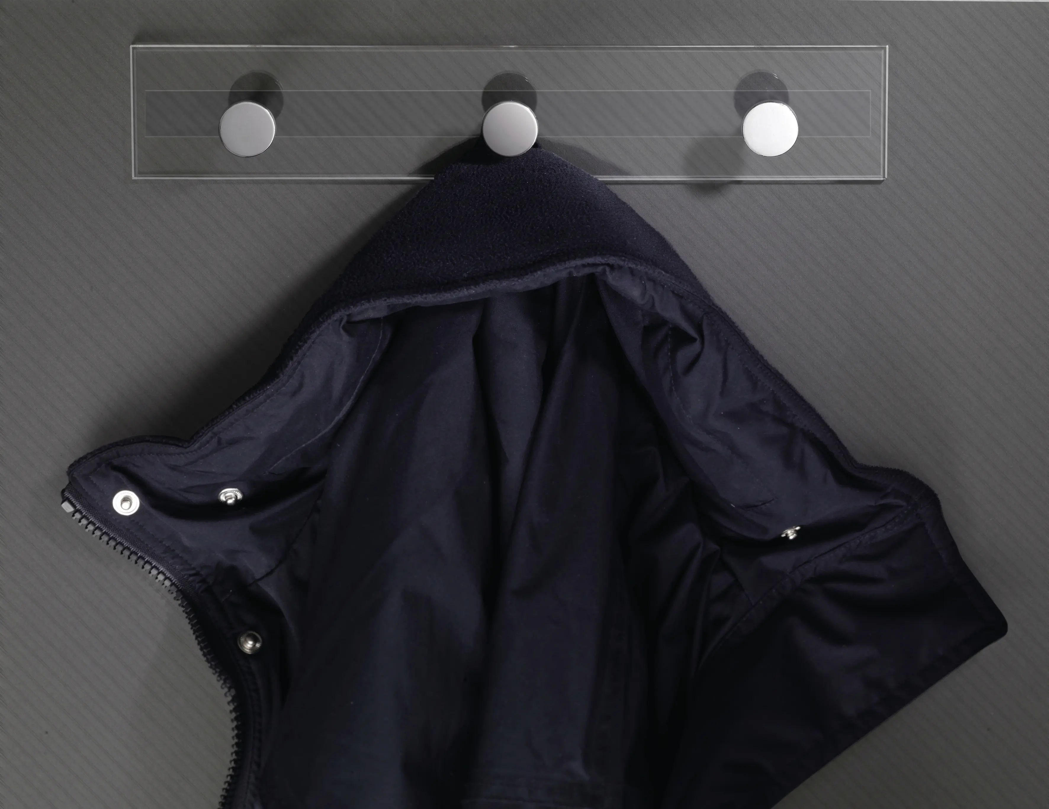 tesa doppelseitiges Montageband 1,5 m x 19 mm, transparent tesa doppelseitiges Montageband 1,5 m x 19 mm, transparent