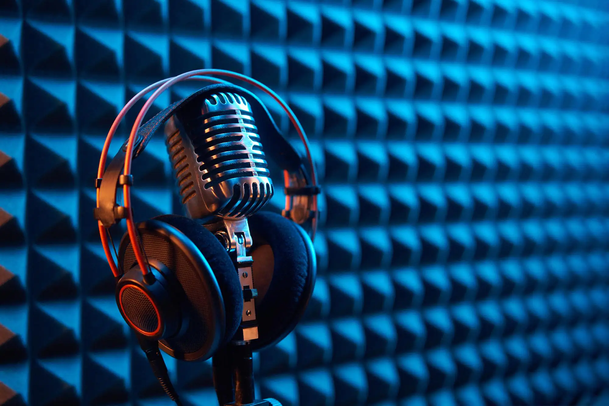 Akupur Schaumstoffpyramidenplatte Akustik anthrazit 100 x 100 cm