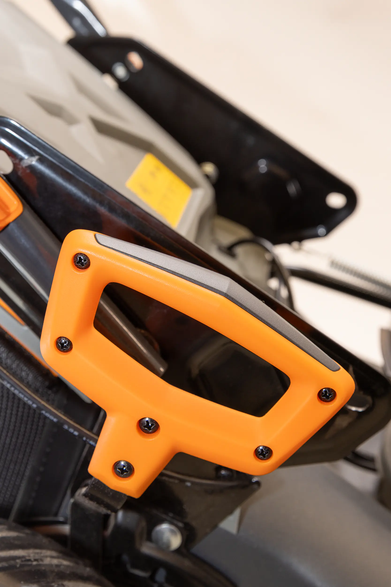 Primaster Akku-Rasenmäher PARM 4046VS 40V 46 cm Schnittbreite Primaster Akku-Rasenmäher PARM 4046VS 40V 46 cm Schnittbreite