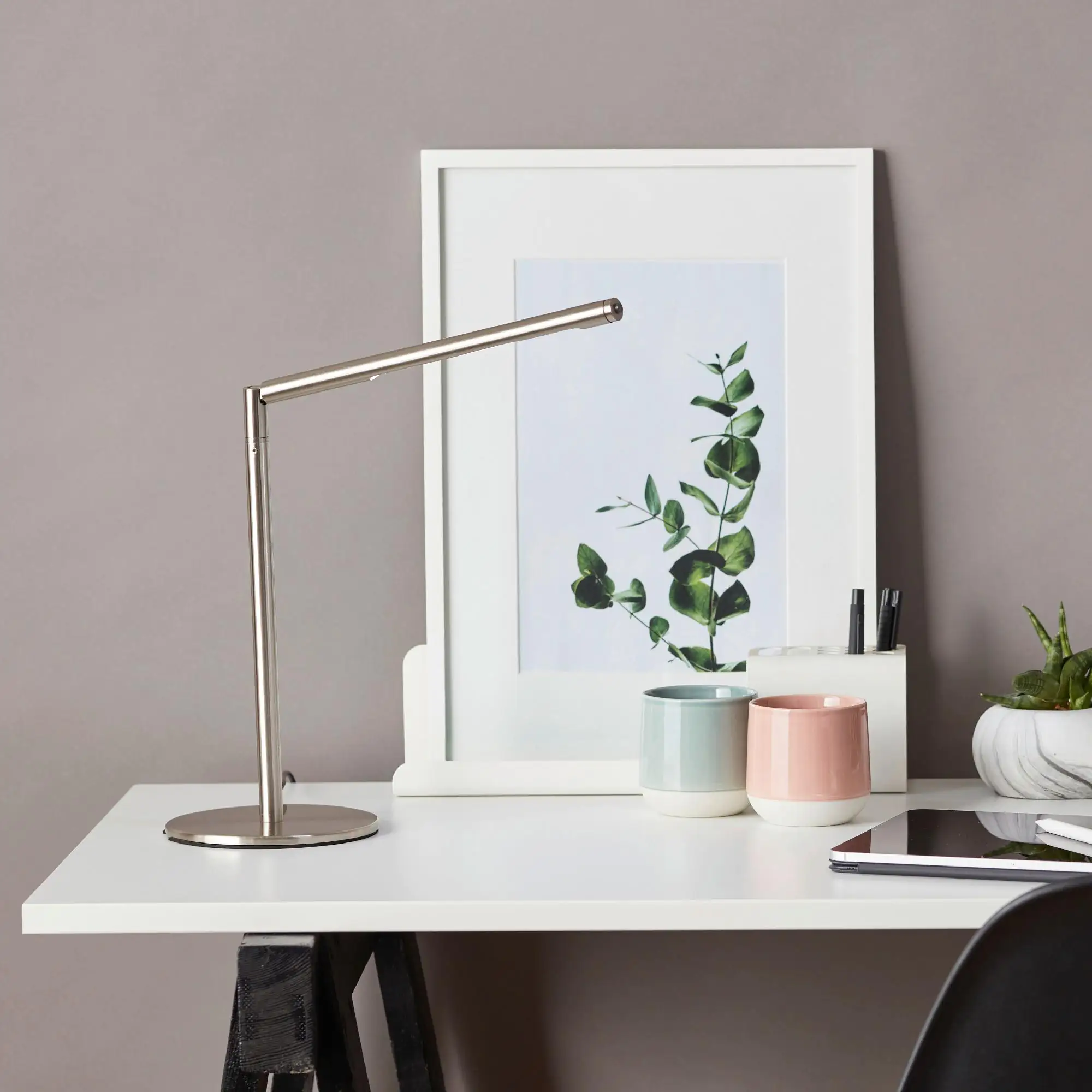 Brilliant LED Tischleuchte Bombay eisen,4,2 W kaltweiß