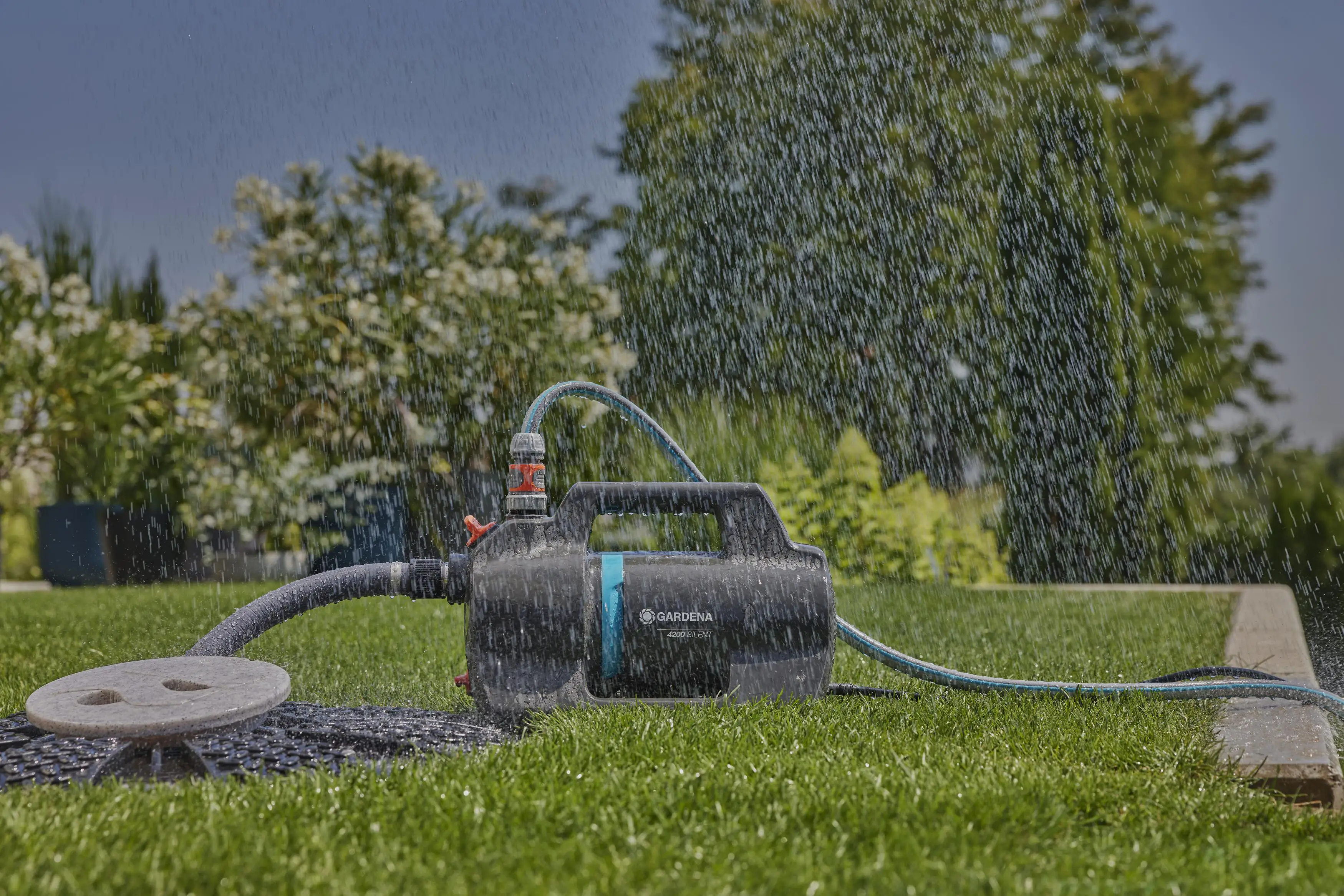 Gardena Gartenpumpe 4200 Silent max. Fördermenge 4.200 l/h, 600 Watt