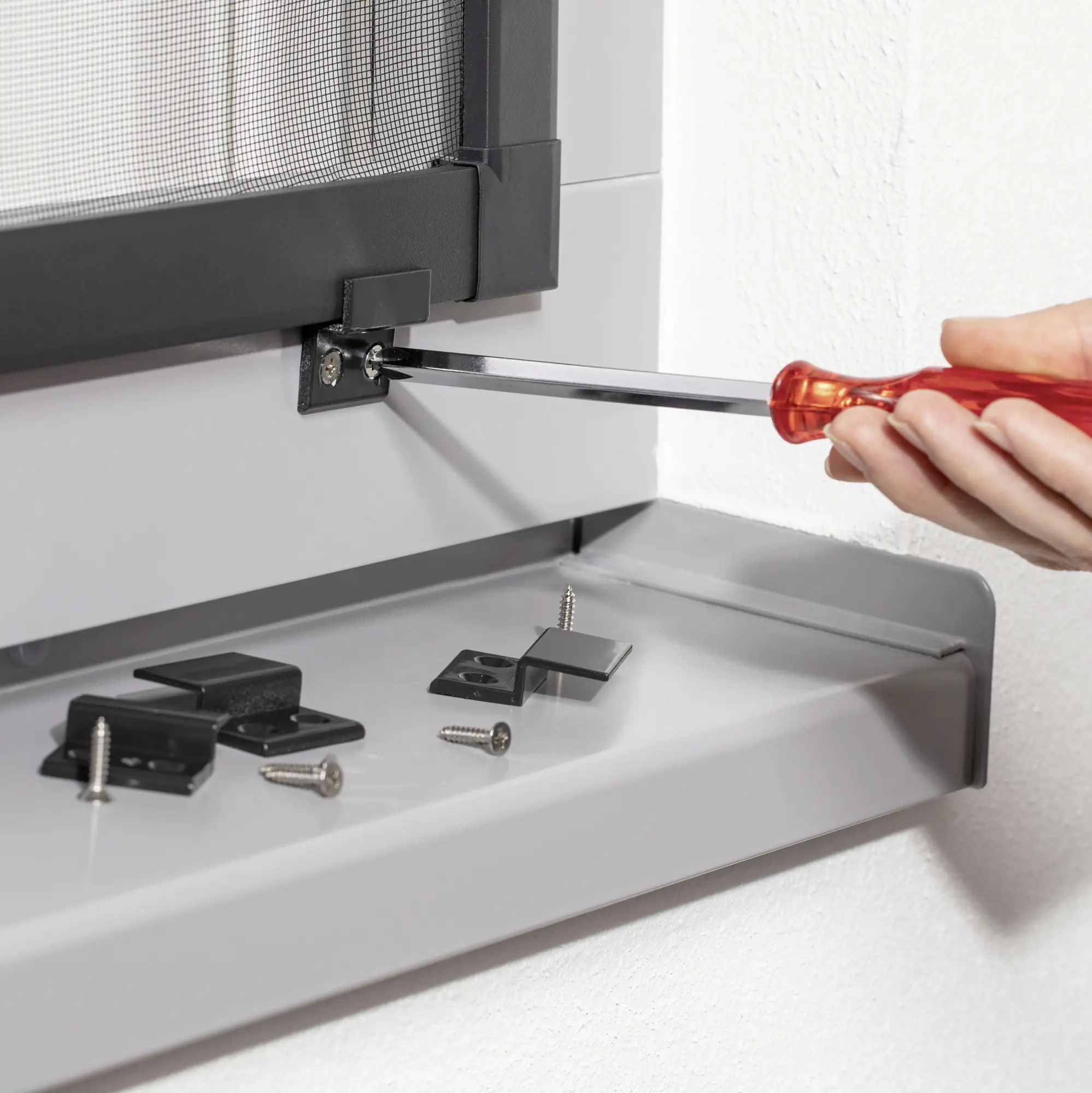 Primaster Einhängewinkel-Set für Fliegenschutzfenster anthrazit - 4 Stück