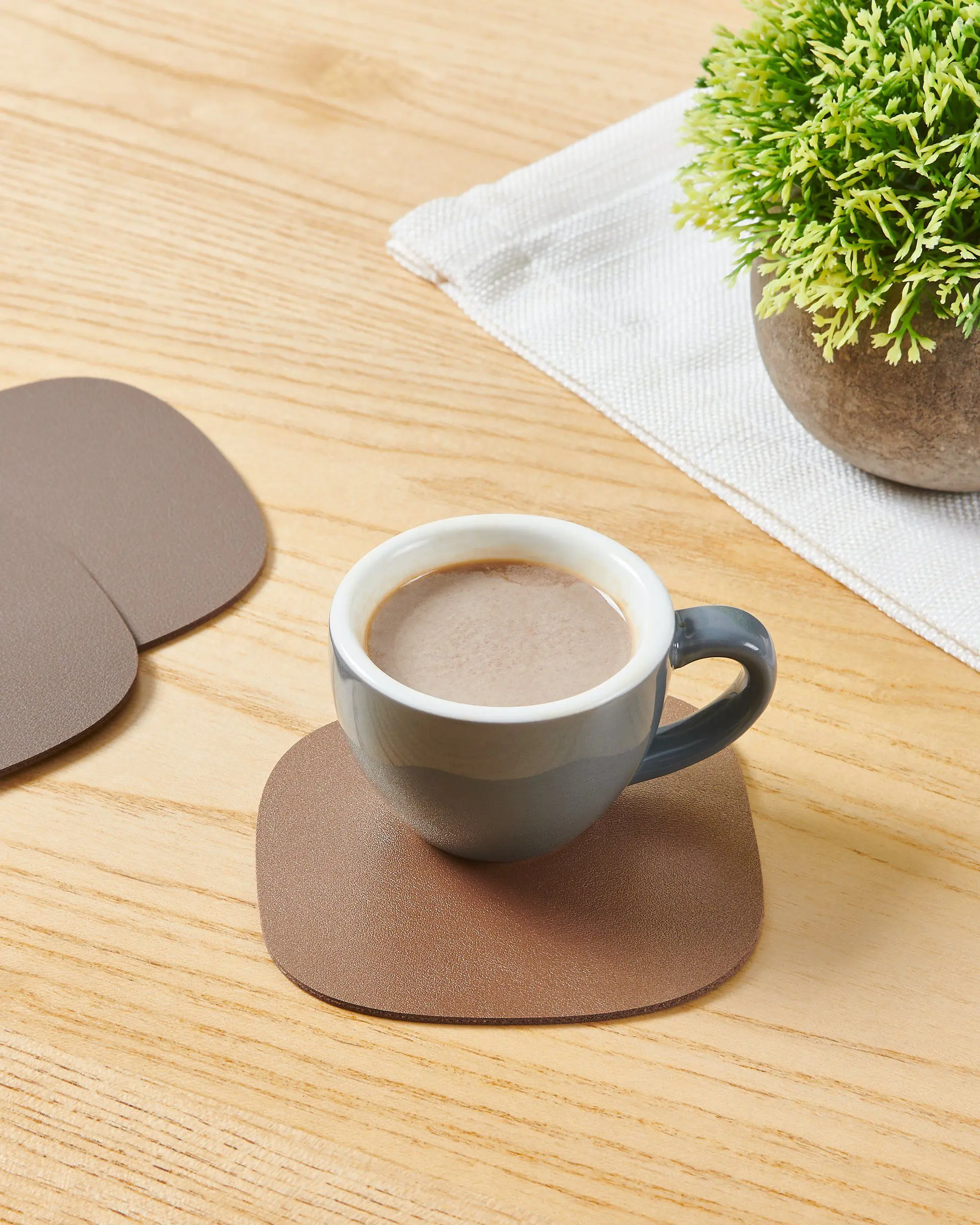 Vinanivao Untersetzer 10 x 10 cm bronze/braun 4er-Set