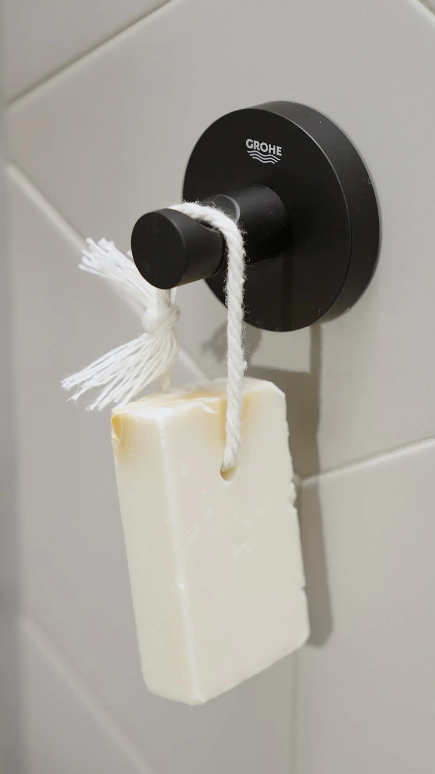 Grohe Start Bademantelhaken matt black klebbar Grohe Start Bademantelhaken matt black klebbar