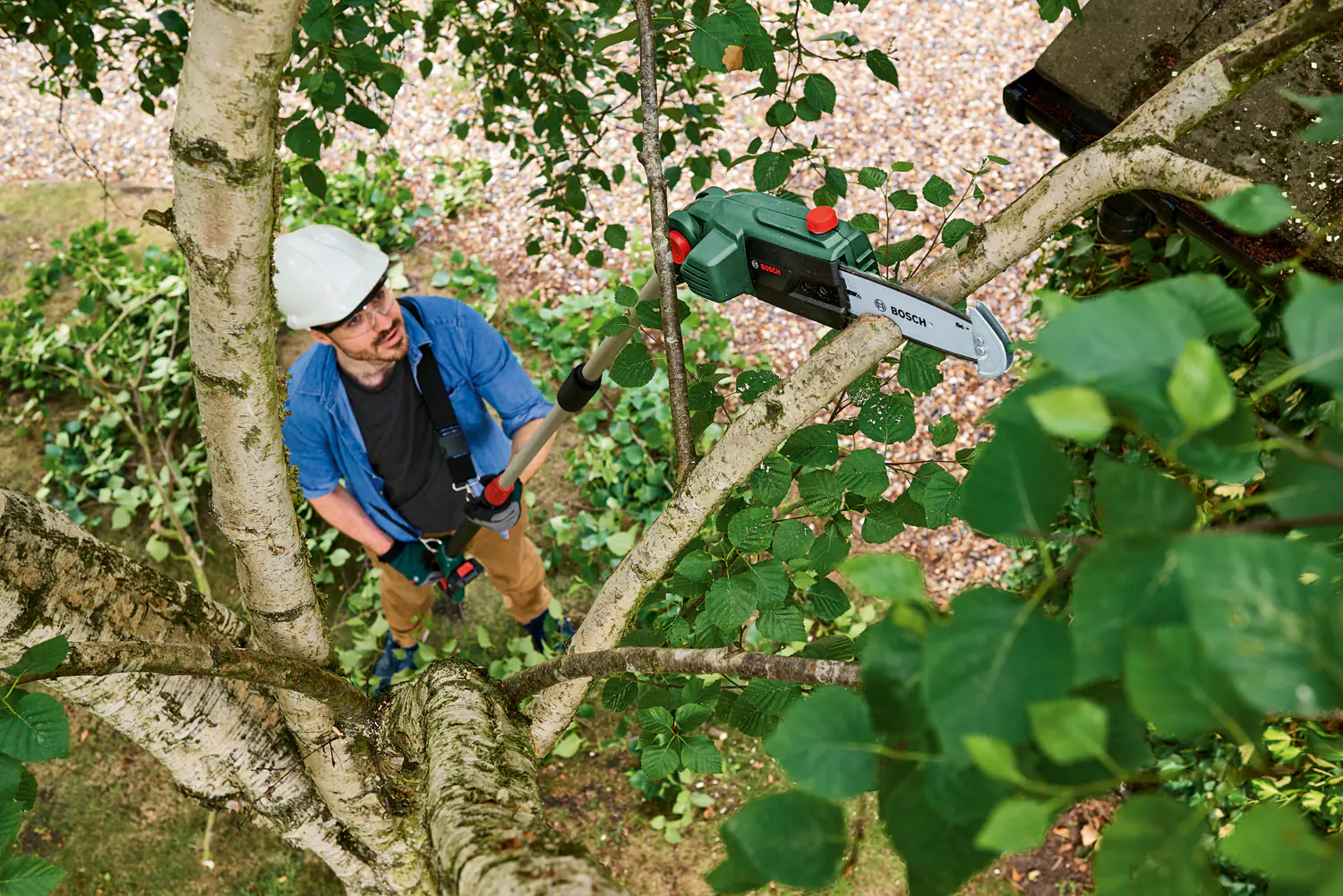Bosch Akku-Teleskop-Hochentaster UniversalChainPole 18 Solo inkl. Kettensägenöl & Sägekette Bosch Akku-Teleskop-Hochentaster UniversalChainPole 18 Solo inkl. Kettensägenöl & Sägekette