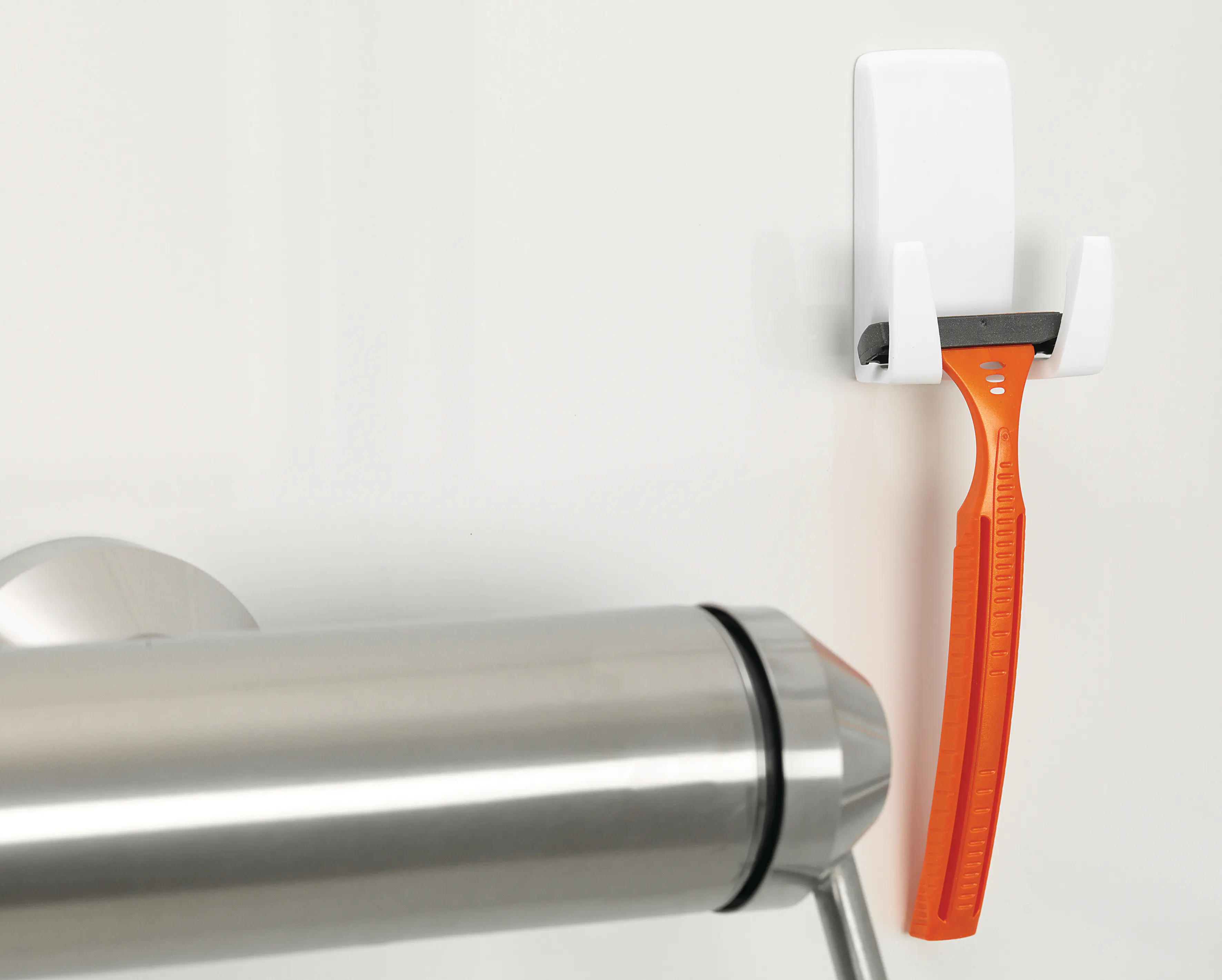 tesa Rasiererhalter Powerstrip weiß, waterproof