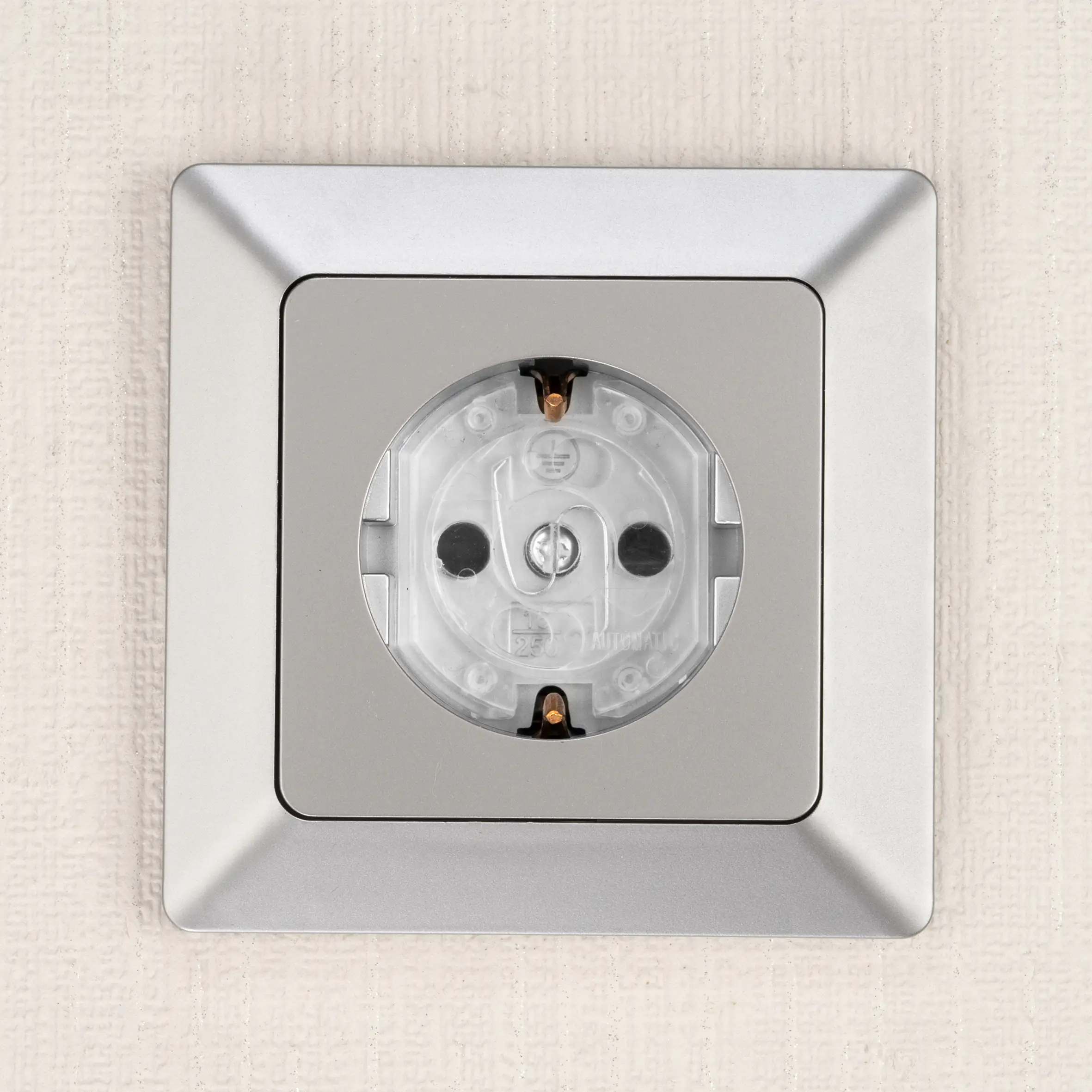 Reer Steckdosenschutz transparent transparent, klebbar, 10 Stück