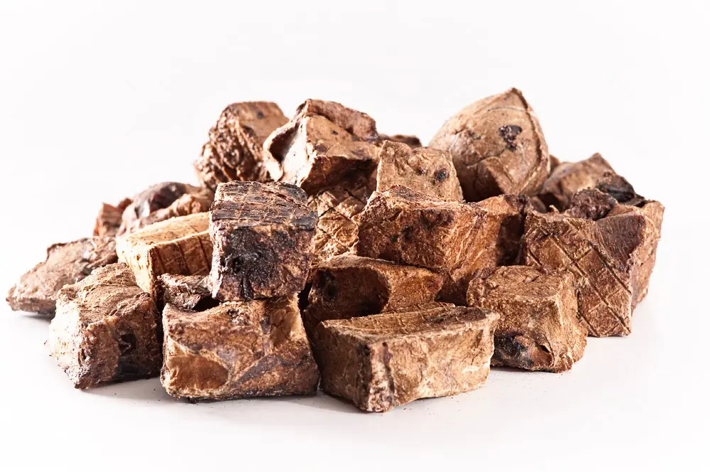 Mascota Vital Hunde-Kausnack Pferdelunge in Würfel 200 g