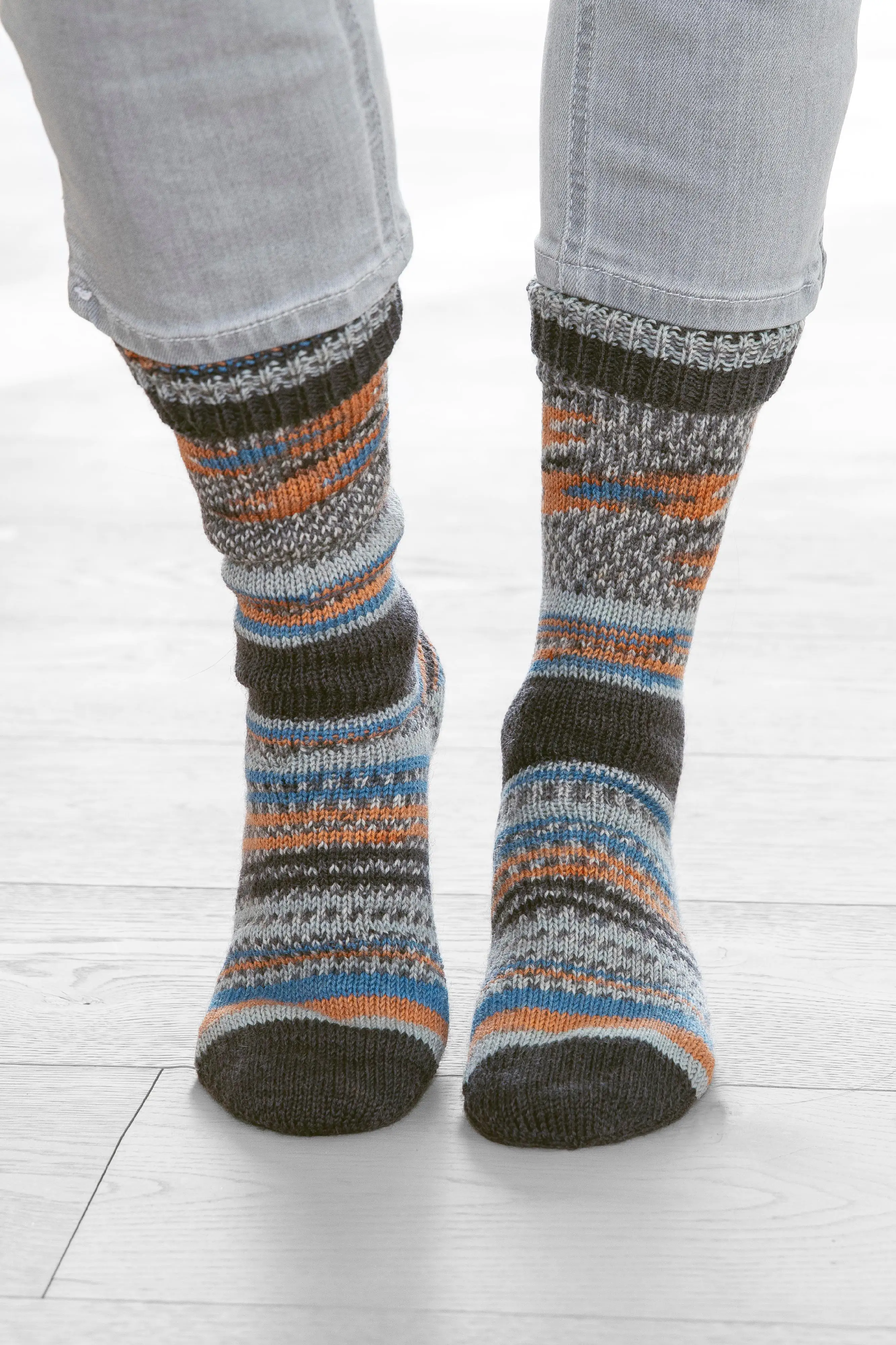 Gründl Sockenwolle Hot Socks Simila 100 g anthrazitgrau-kürbis-blau-kiesel