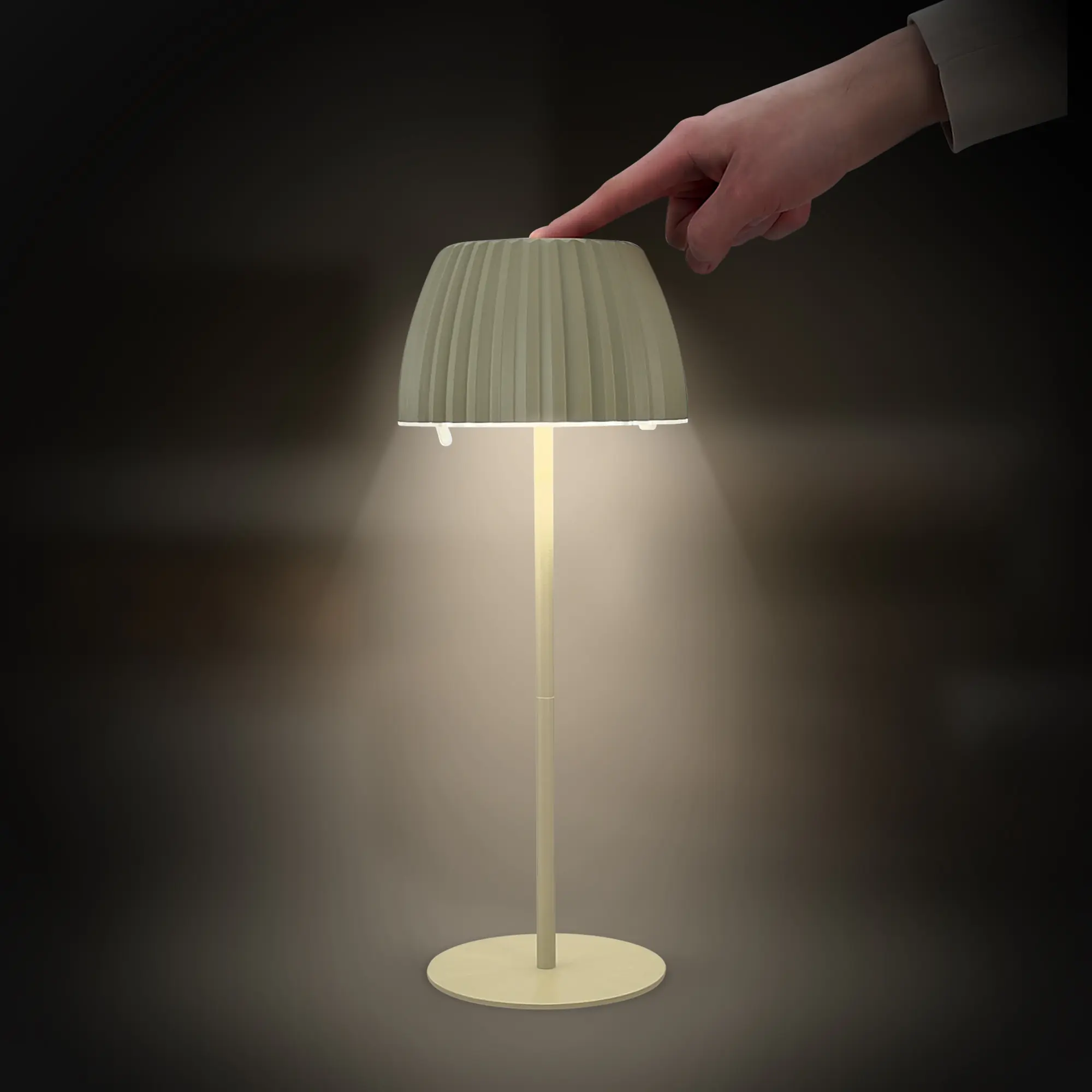 Briloner LED-Tischleuchte Riffle mit Akku grün dimmbar