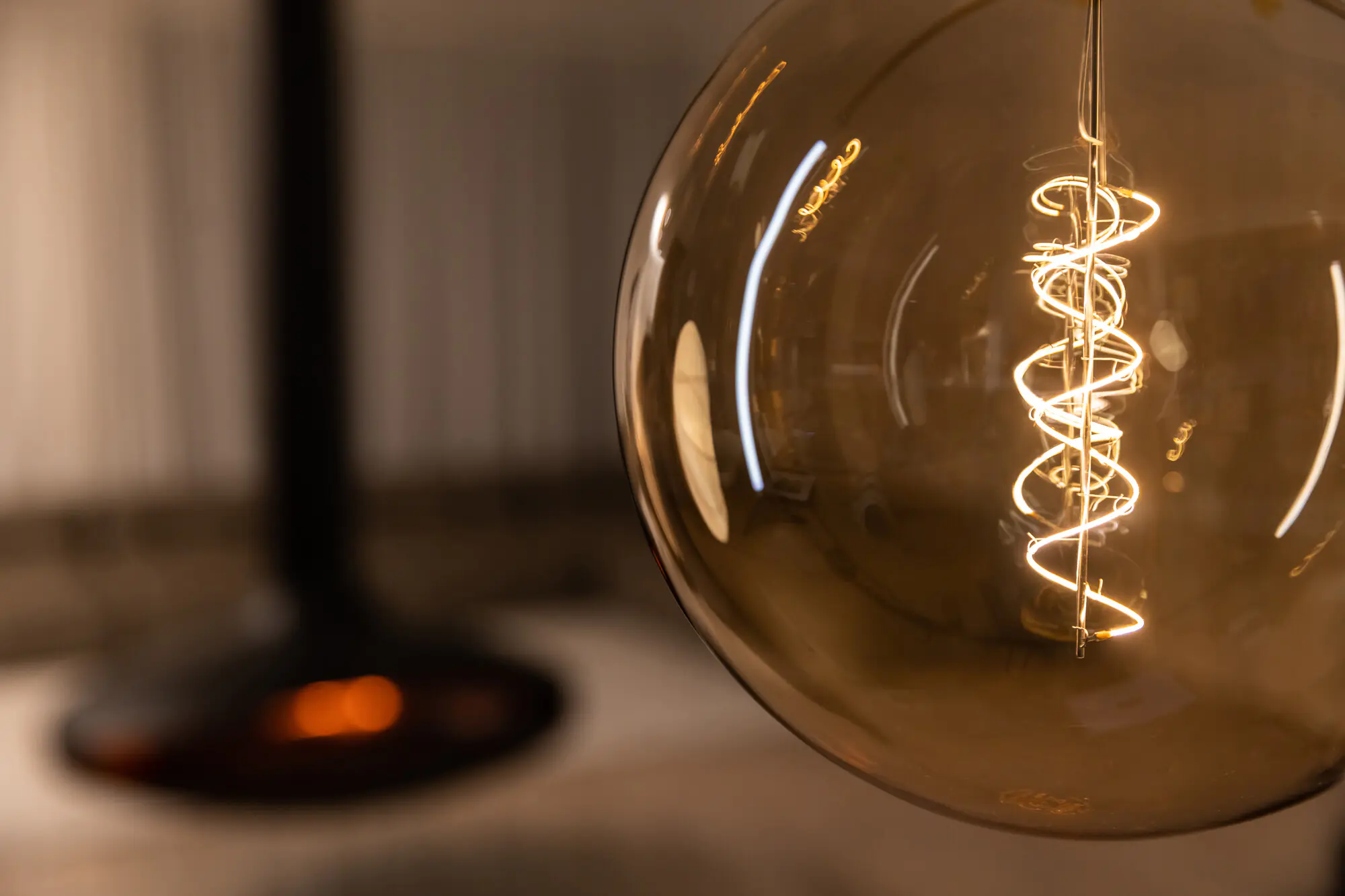 Ledvance LED Leuchtmittel Smart+WIFi Globe 200 E27 4,8 W warmweiß