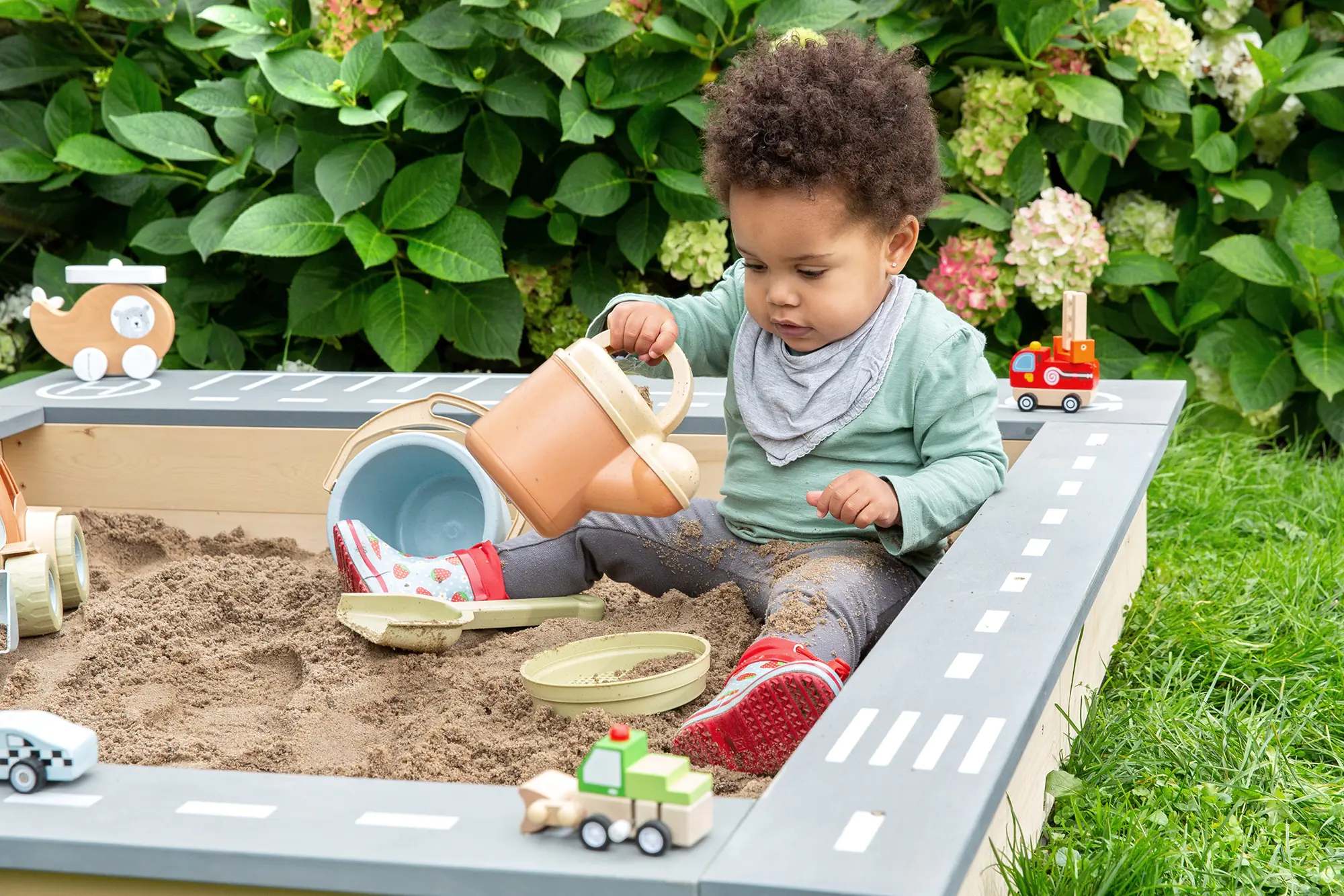 Muddy Buddy Sandkasten Highway Hero 135 x 125 x 20 cm Muddy Buddy Sandkasten Highway Hero 135 x 125 x 20 cm