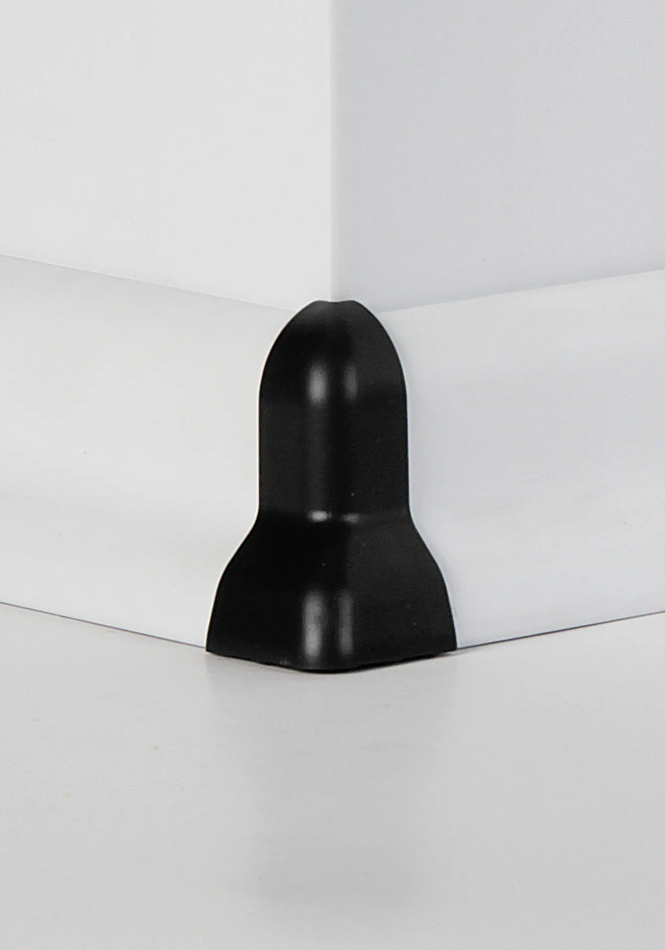 Classen Außenecke für FUXX-Laminatleiste 20 x 40 mm schwarz Uni
