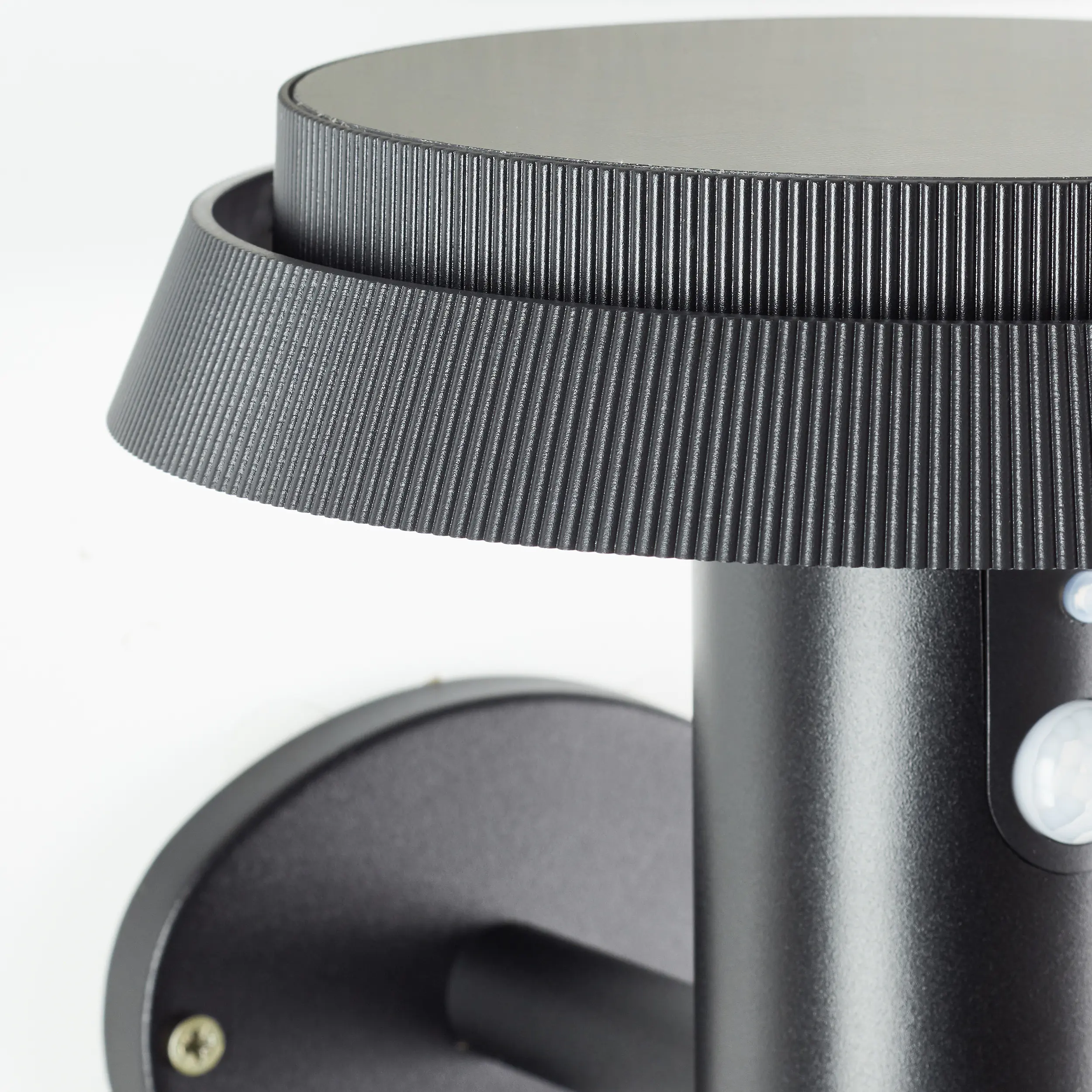 Brilliant Solar-Außenwandleuchte Alvero 4W warmweiß Bewegungsmelder