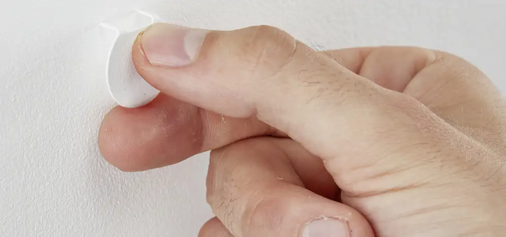 4048962325485_2057553 Fischer Magnetkralle Macht jede Wand zur Magnettafel