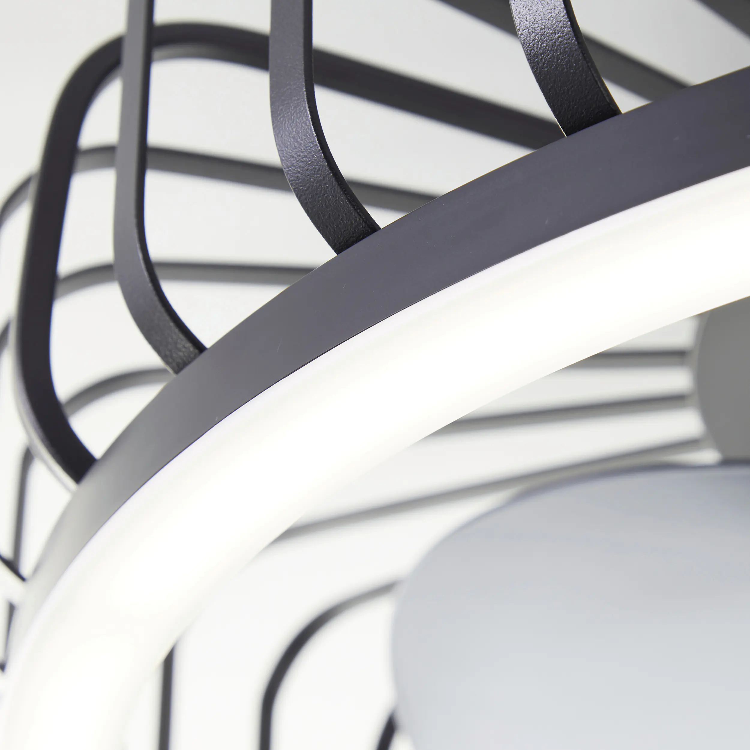 Brilliant LED  Deckenventilator Capo Ø 48 cm 36 W schwarz