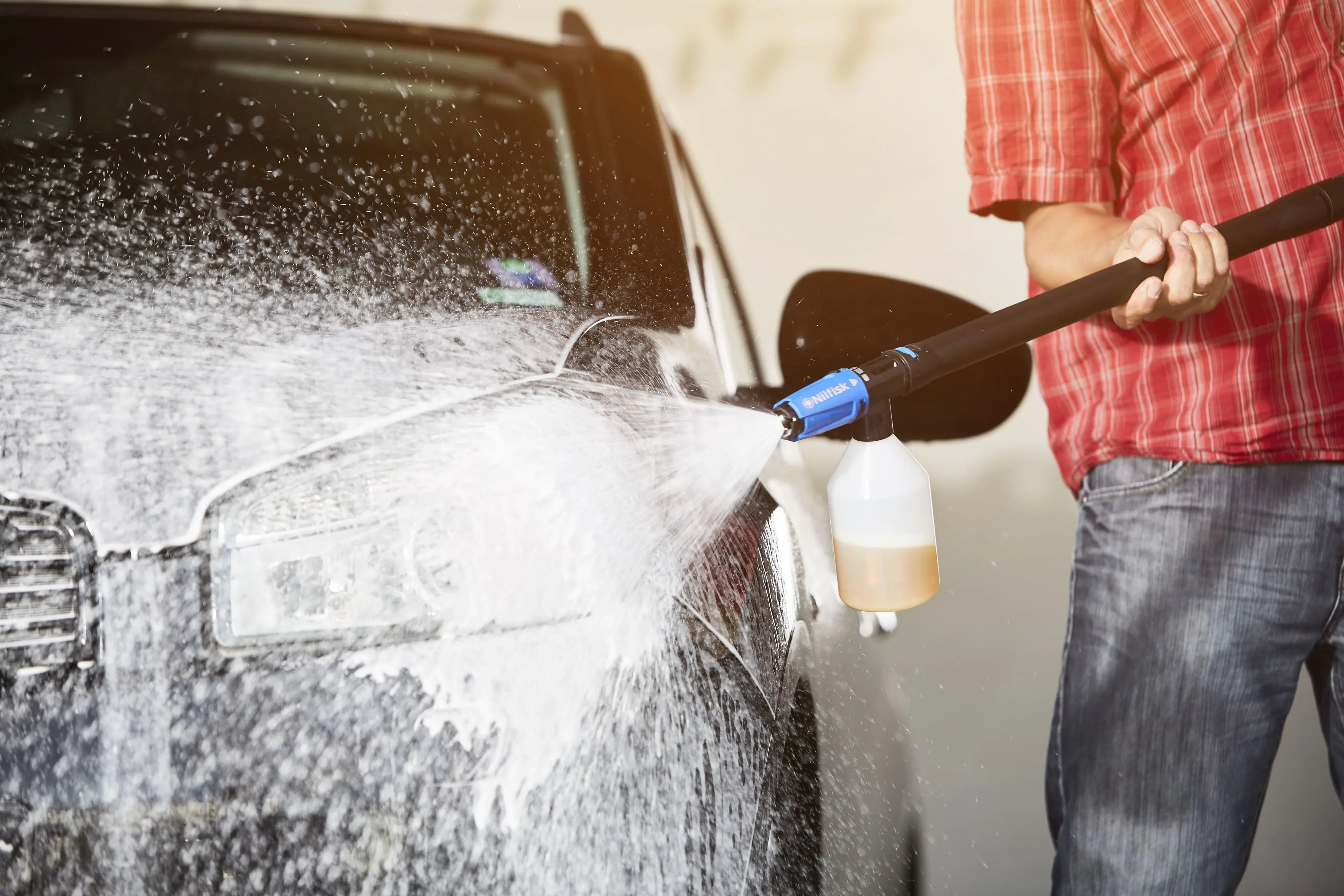 Nilfisk Kombi-Autoreiniger mit Wachseffekt 2,5 L