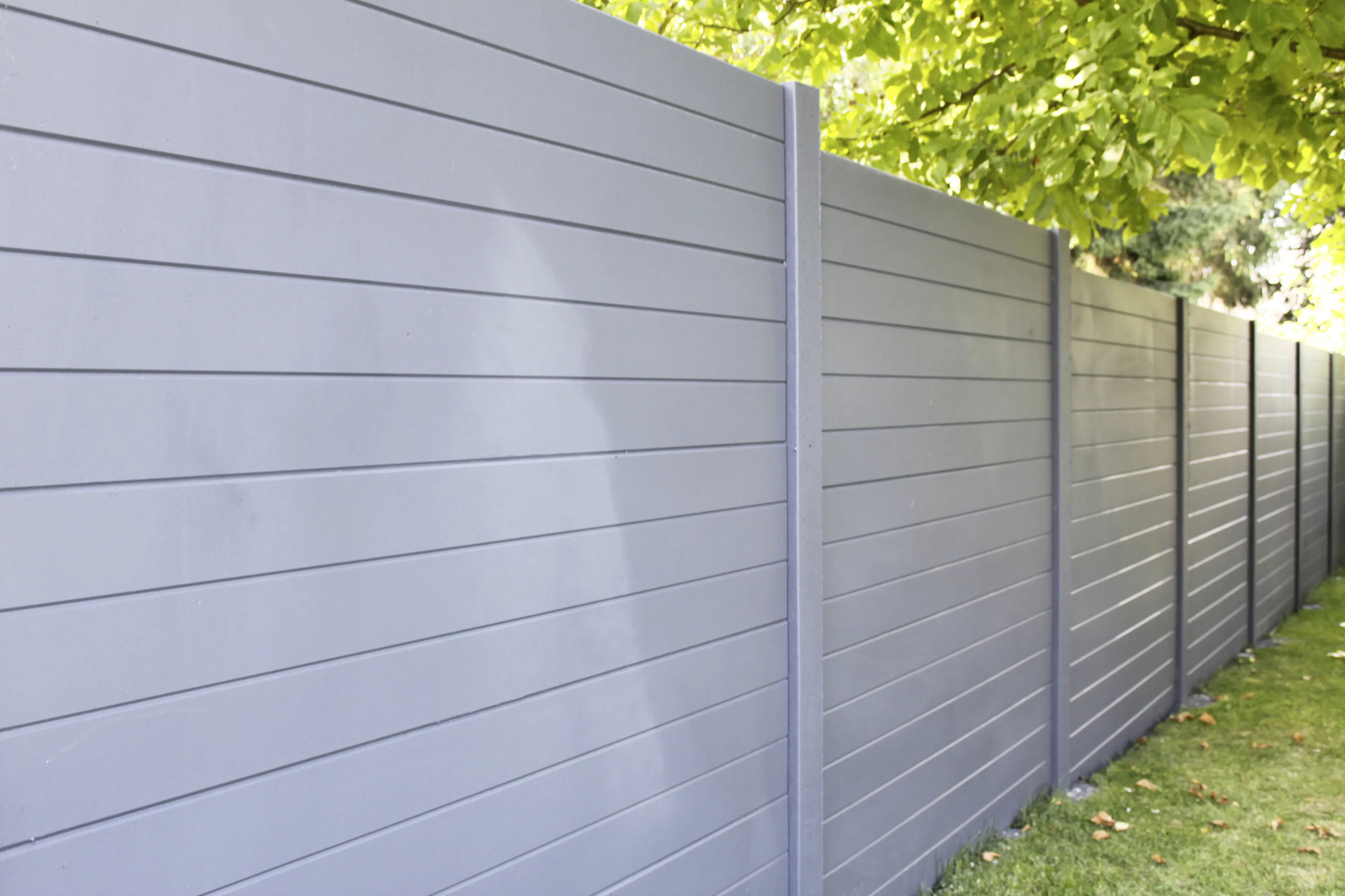 Betonzaun Grundset Prestige mit Anfangs und Endpfosten 235 cm 