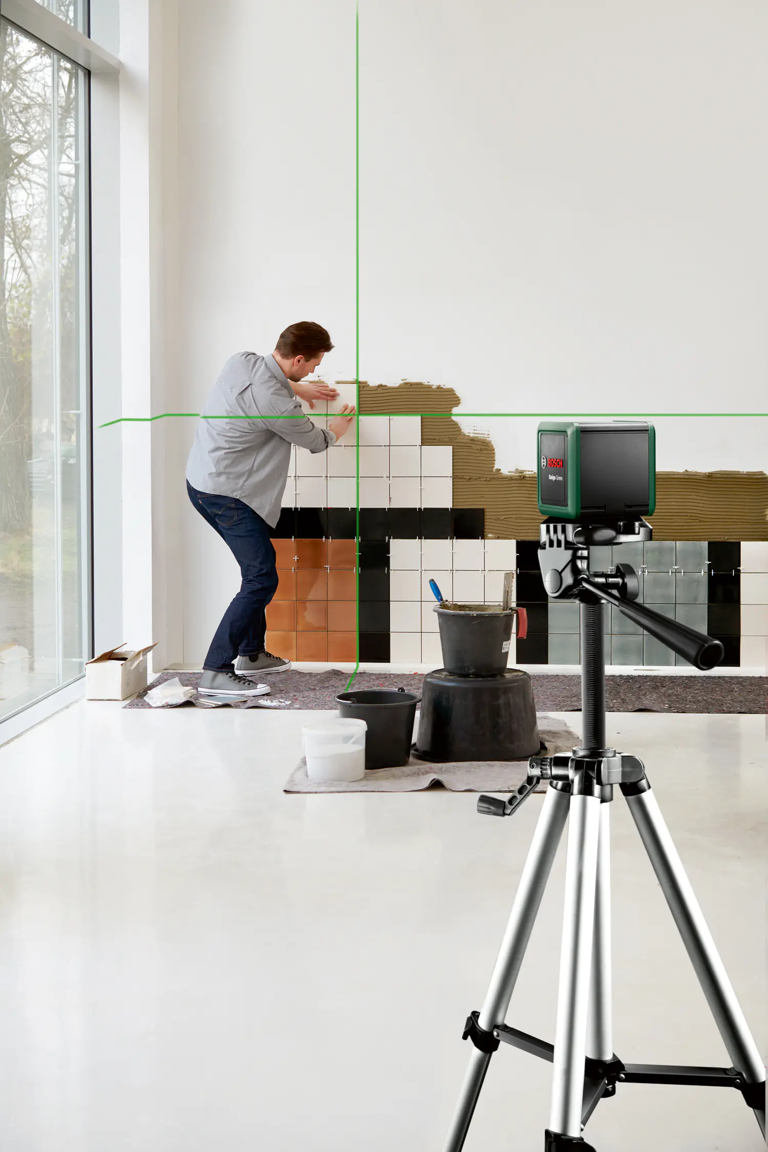 Bosch Kreuzlinienlaser Quigo Green mit Stativ Recycelter Kunststoff