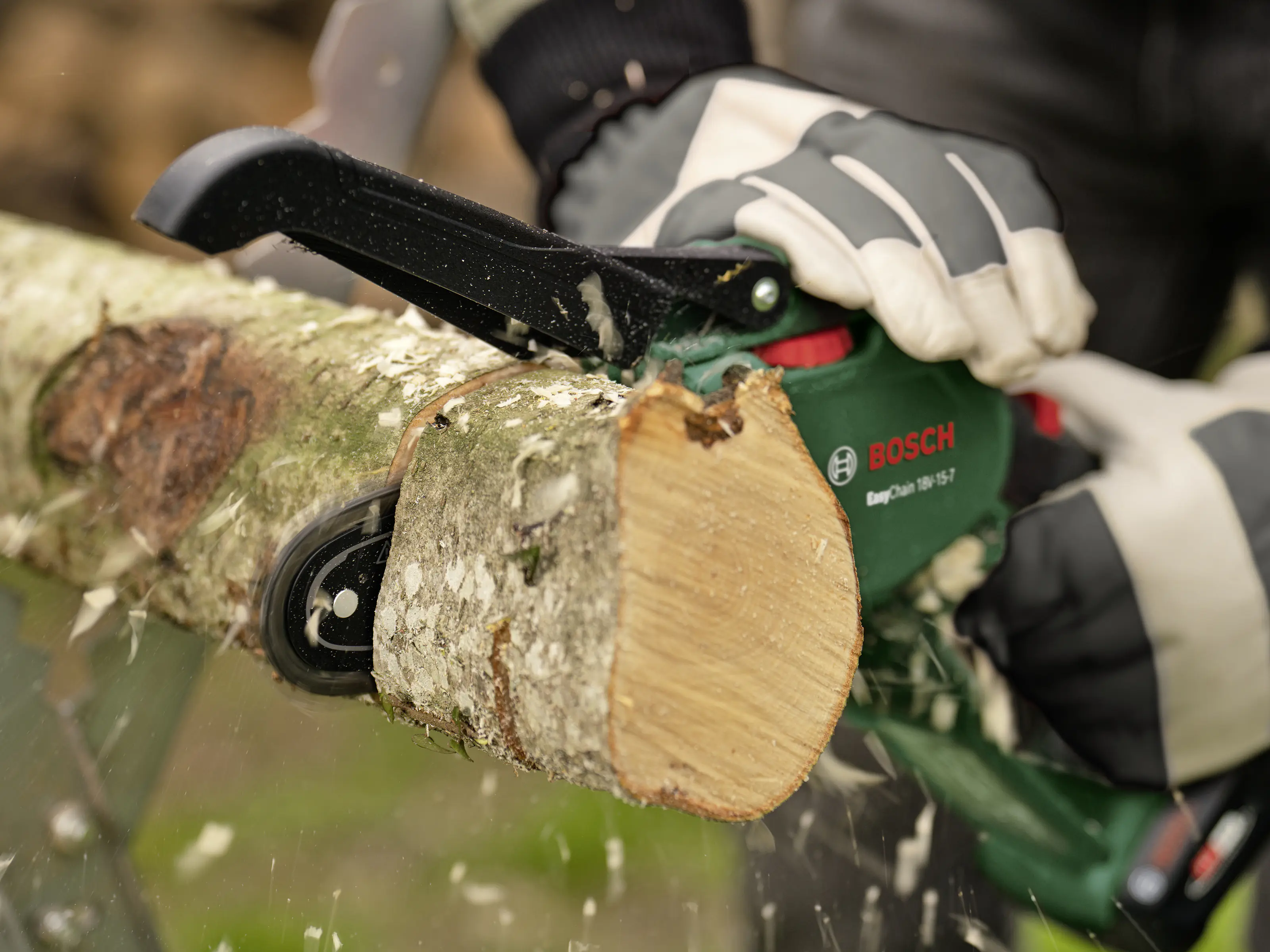 Bosch Akku-Kettensäge EasyChain 18V Solo