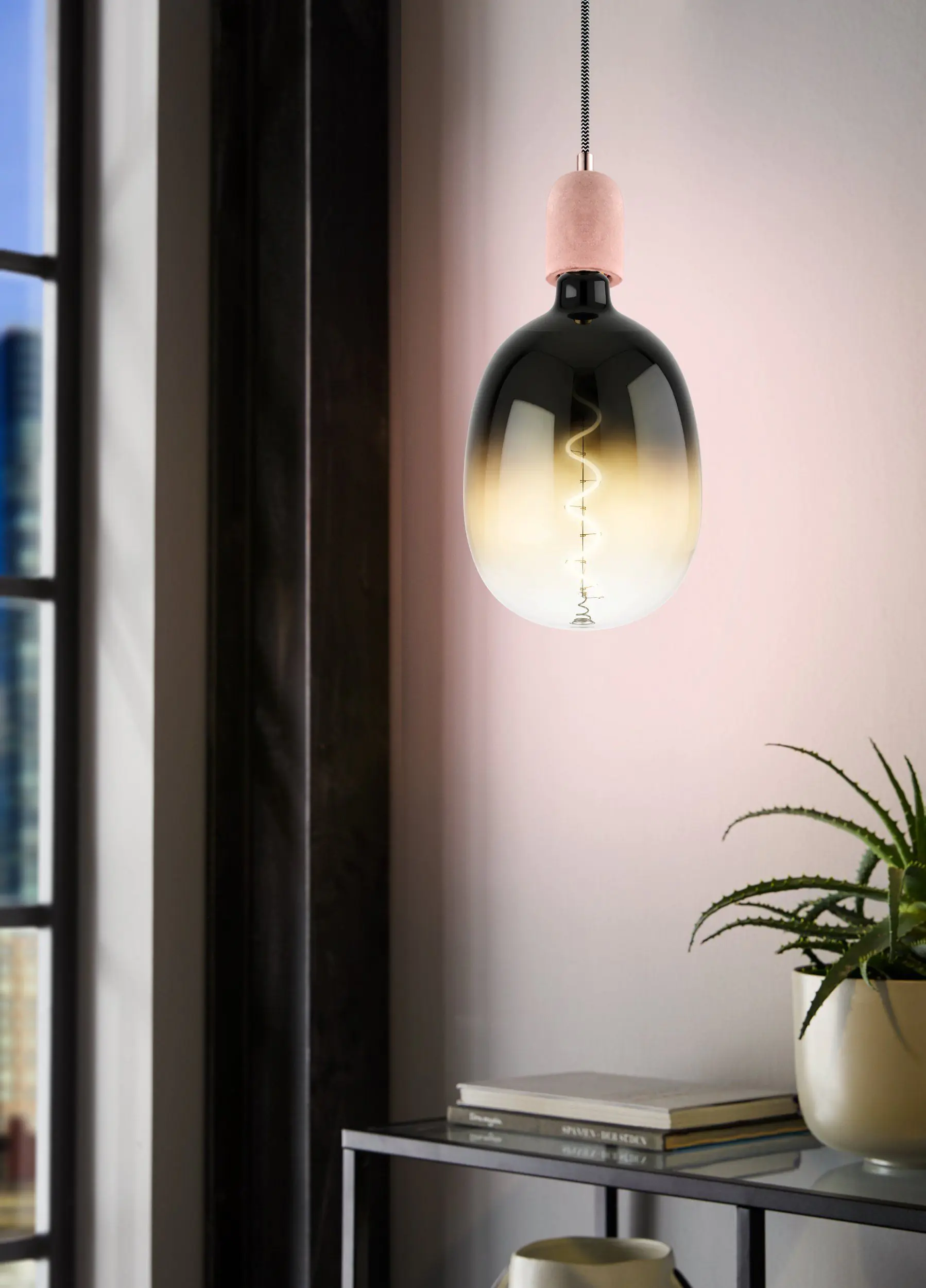 Eglo LED Leuchtmittel Oval E27 4W schwarz-braun Eglo LED Leuchtmittel Oval E27 4W schwarz-braun