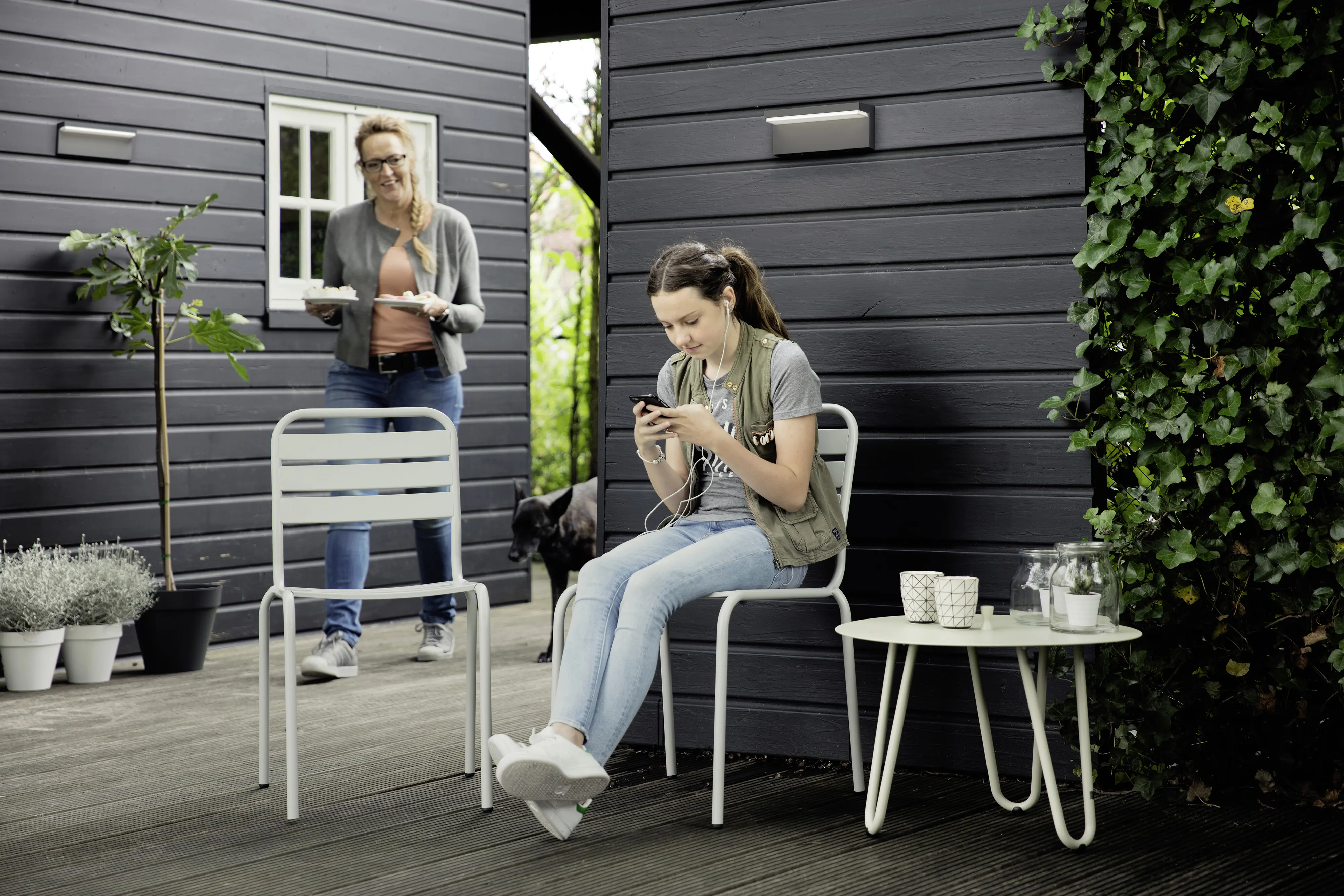 Philips LED Außenwandleuchte Bustan anthrazit warmweiß Philips LED Außenwandleuchte Bustan anthrazit warmweiß