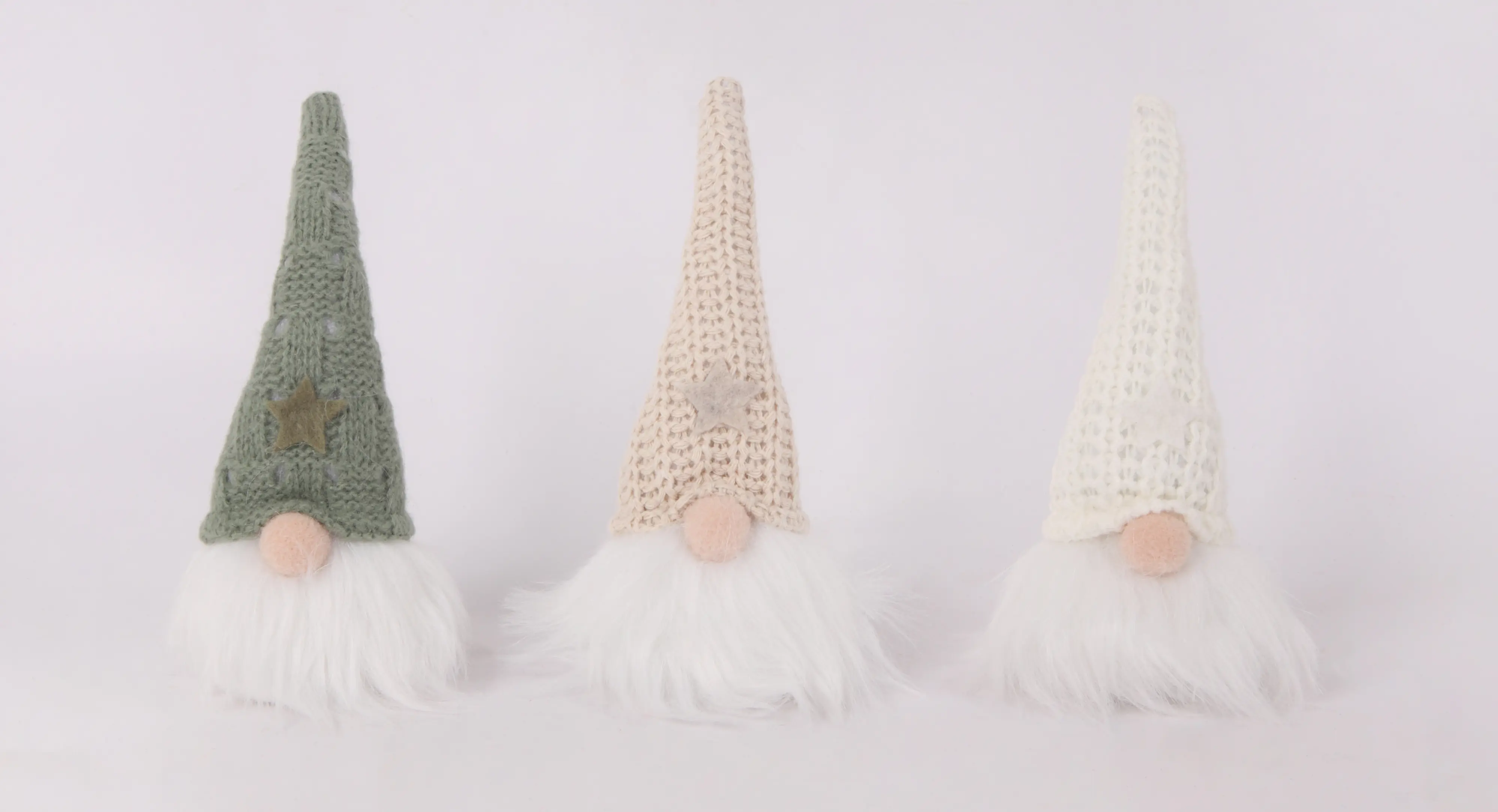 Dekofigur Zwerg 19 x 7 cm grün beige weiß 3-fach sortiert Dekofigur Zwerg 19 x 7 cm grün beige weiß 3-fach sortiert