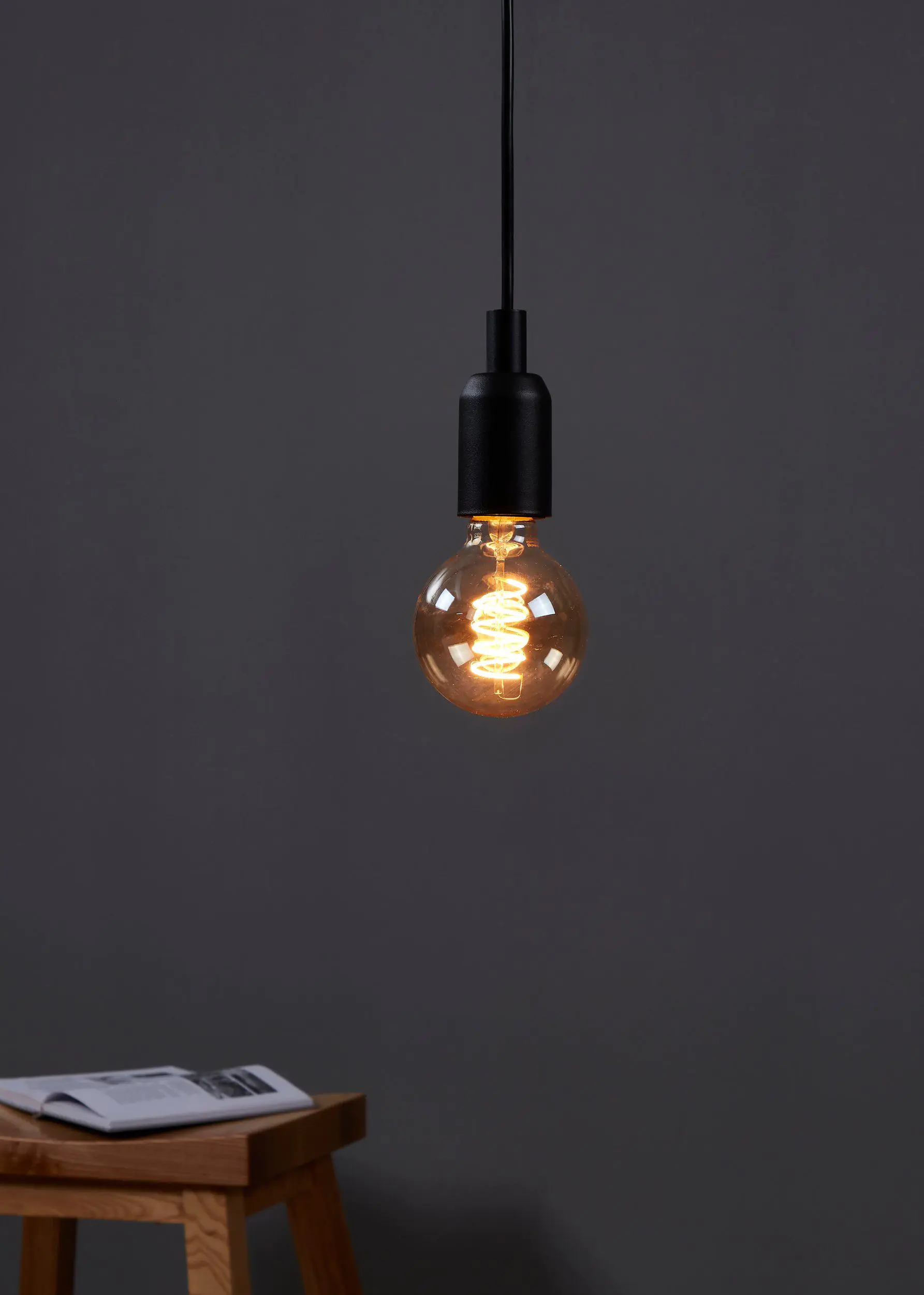 Eglo LED Globe G80 E27 4W amber dim Eglo LED Globe G80 E27 4W amber dim